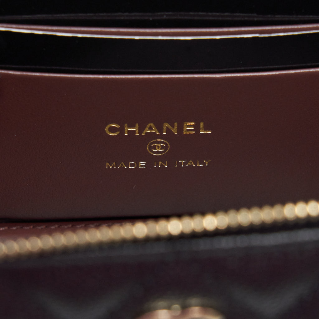 chanel-22s-long-vanity-with-chain-caviar-black-lghw-1