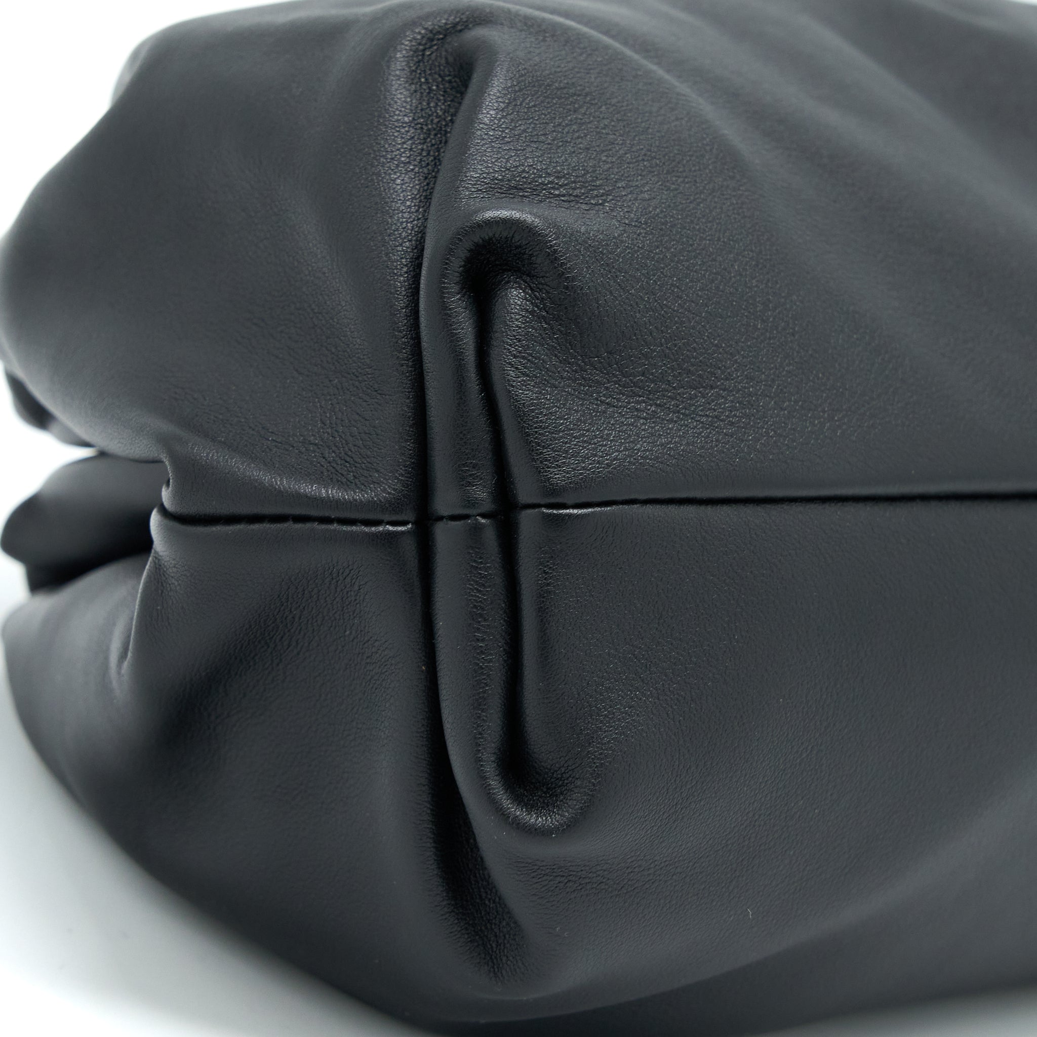 bottega-veneta-teen-pouch-black