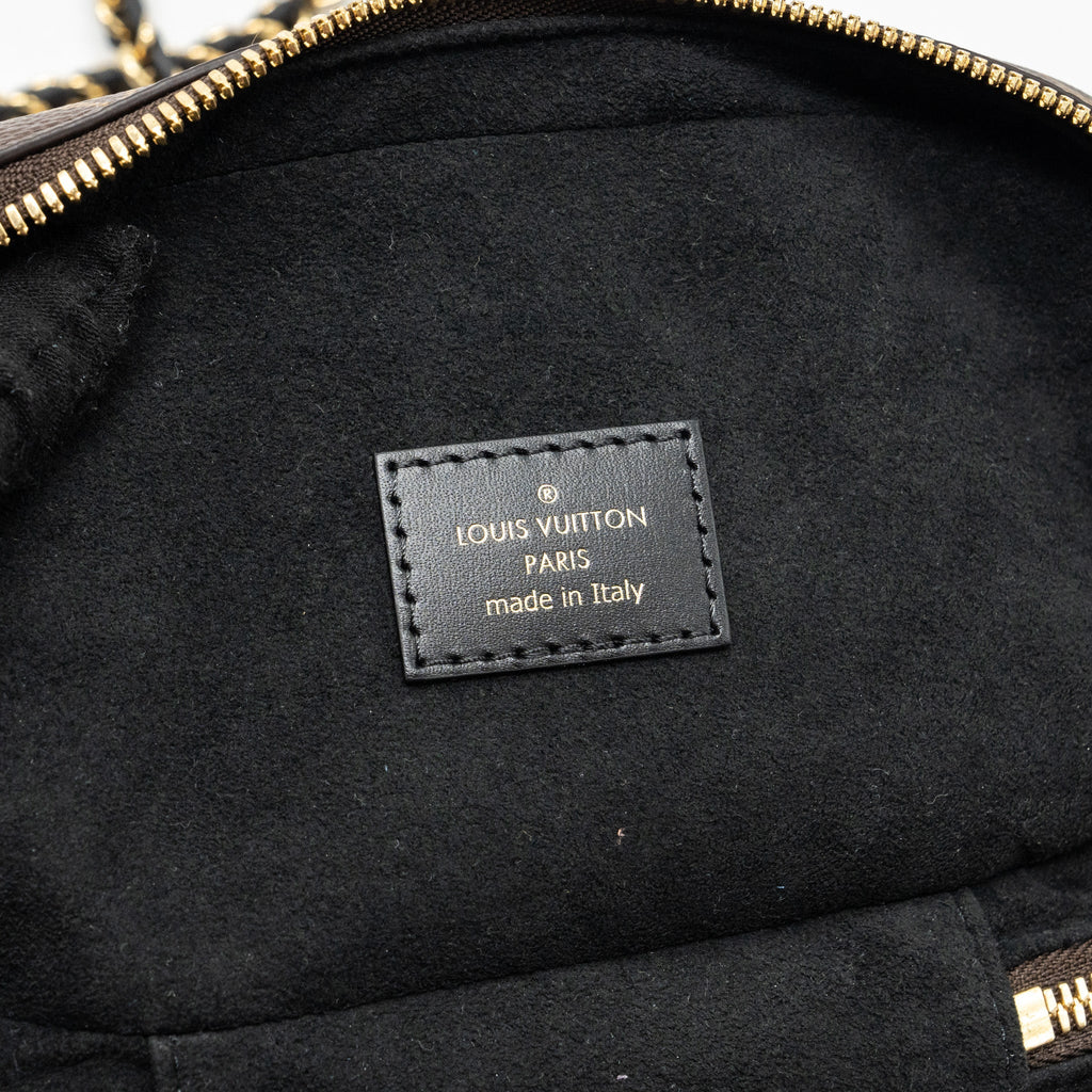 louis-vuitton-vanity-pm-monogram-canvas-ghw-2
