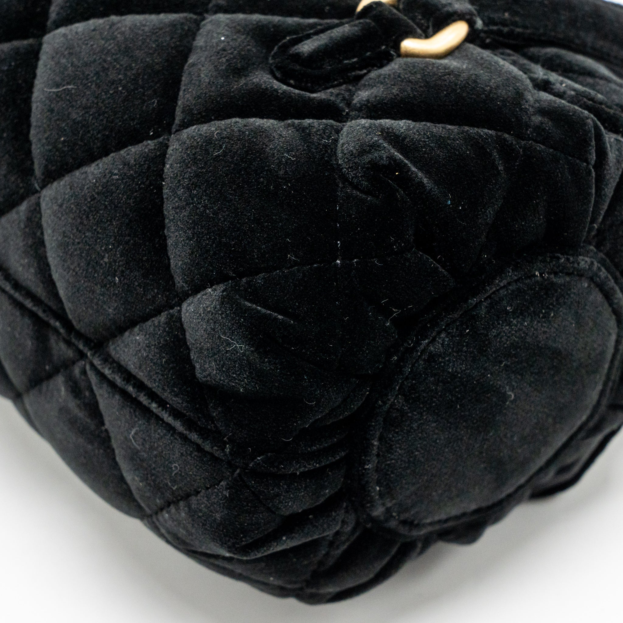 chanel-mini-bowling-clutch-with-chain-velvet-black-ghw-microchip