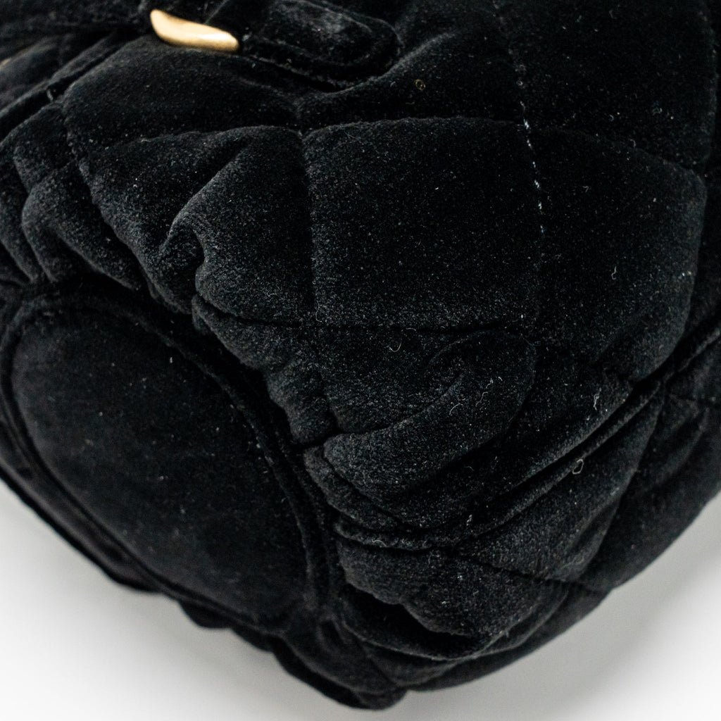 chanel-mini-bowling-clutch-with-chain-velvet-black-ghw-microchip