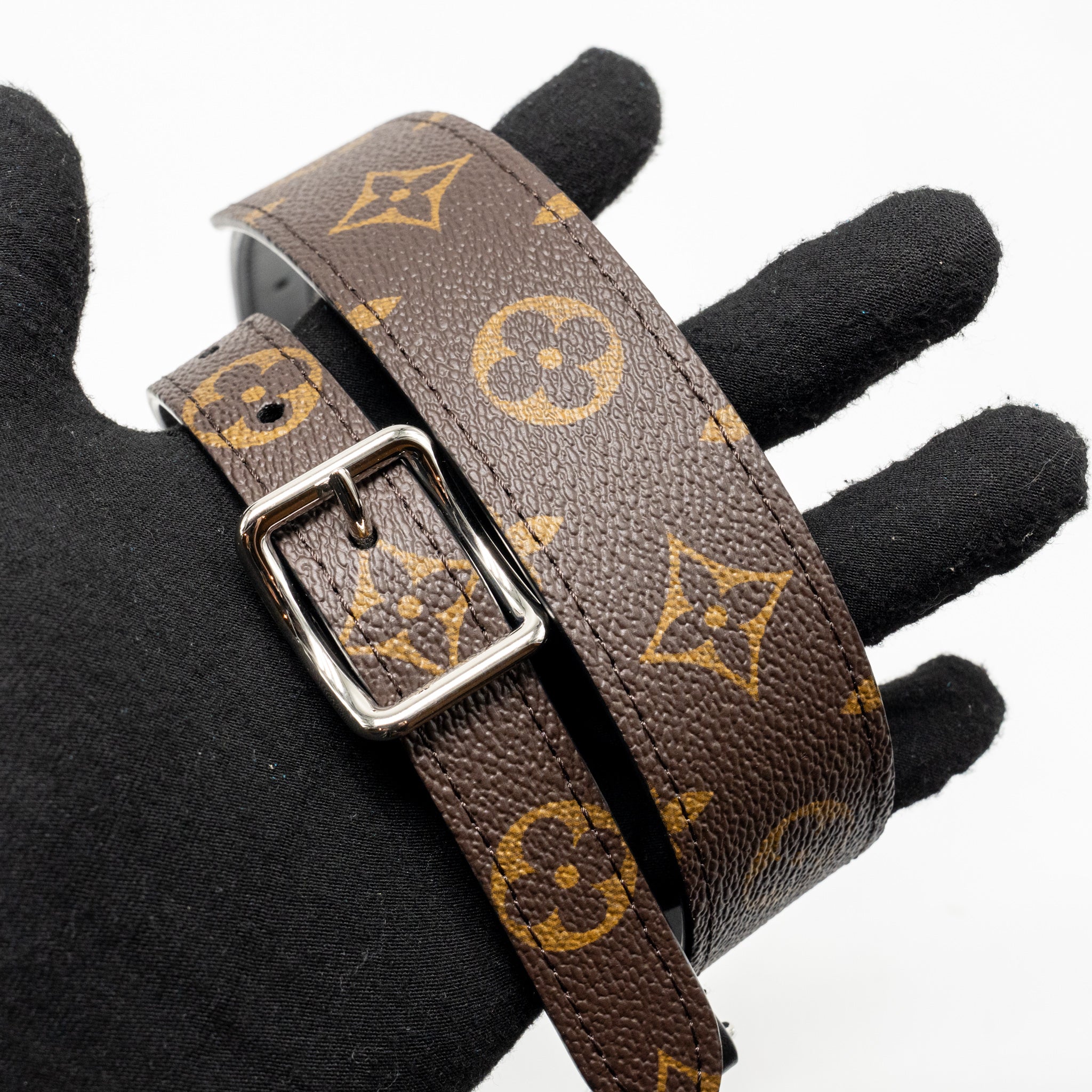 louis-vuitton-carryall-cargo-vibe-pm-lambskin-black-shw
