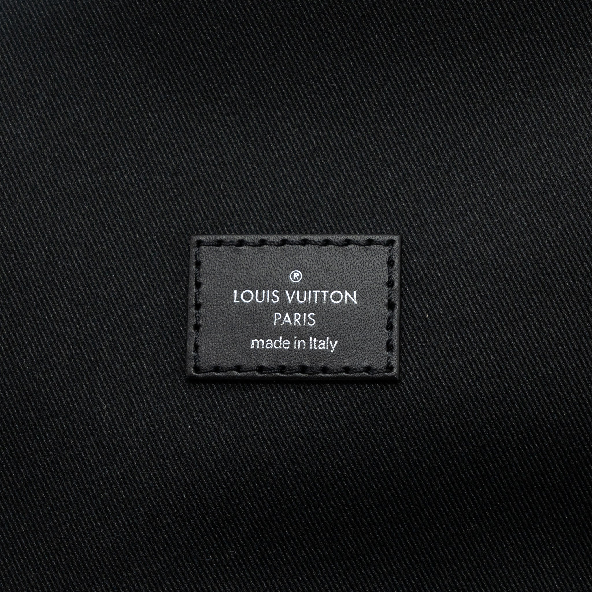 louis-vuitton-packing-cube-mm-monogram-eclipse-shw