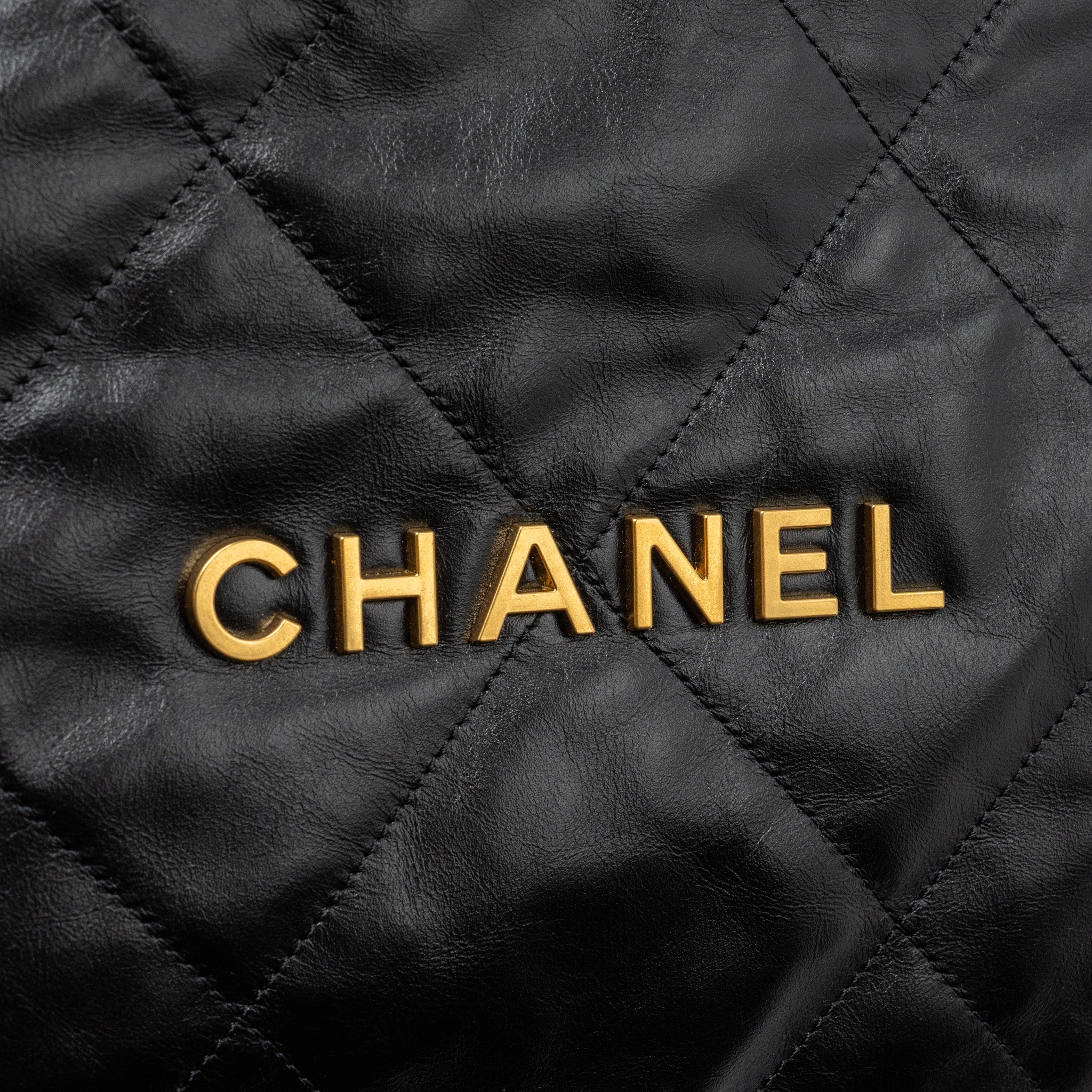 chanel-medium-22-bag-gold-letter-shiny-calfskin-black-ghwmicrochip