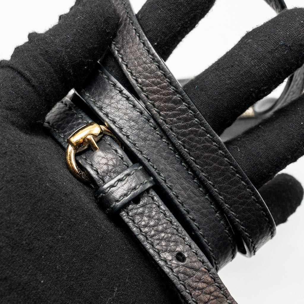gucci-soho-disco-camera-crossbody-bag-calfskin-black-lghw-2