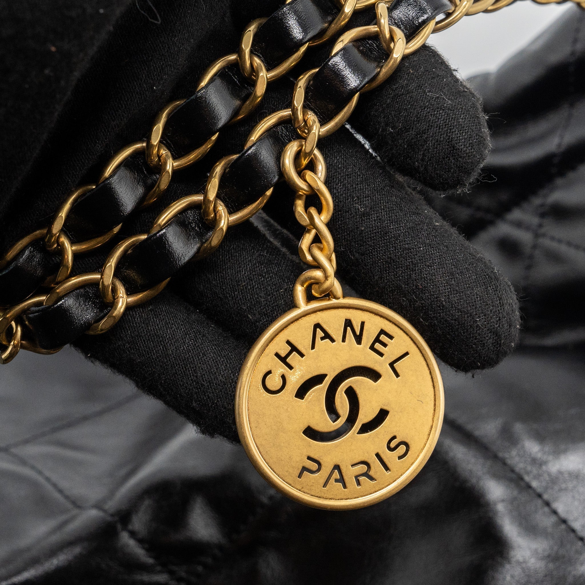 chanel-medium-22-bag-gold-letter-shiny-calfskin-black-ghwmicrochip