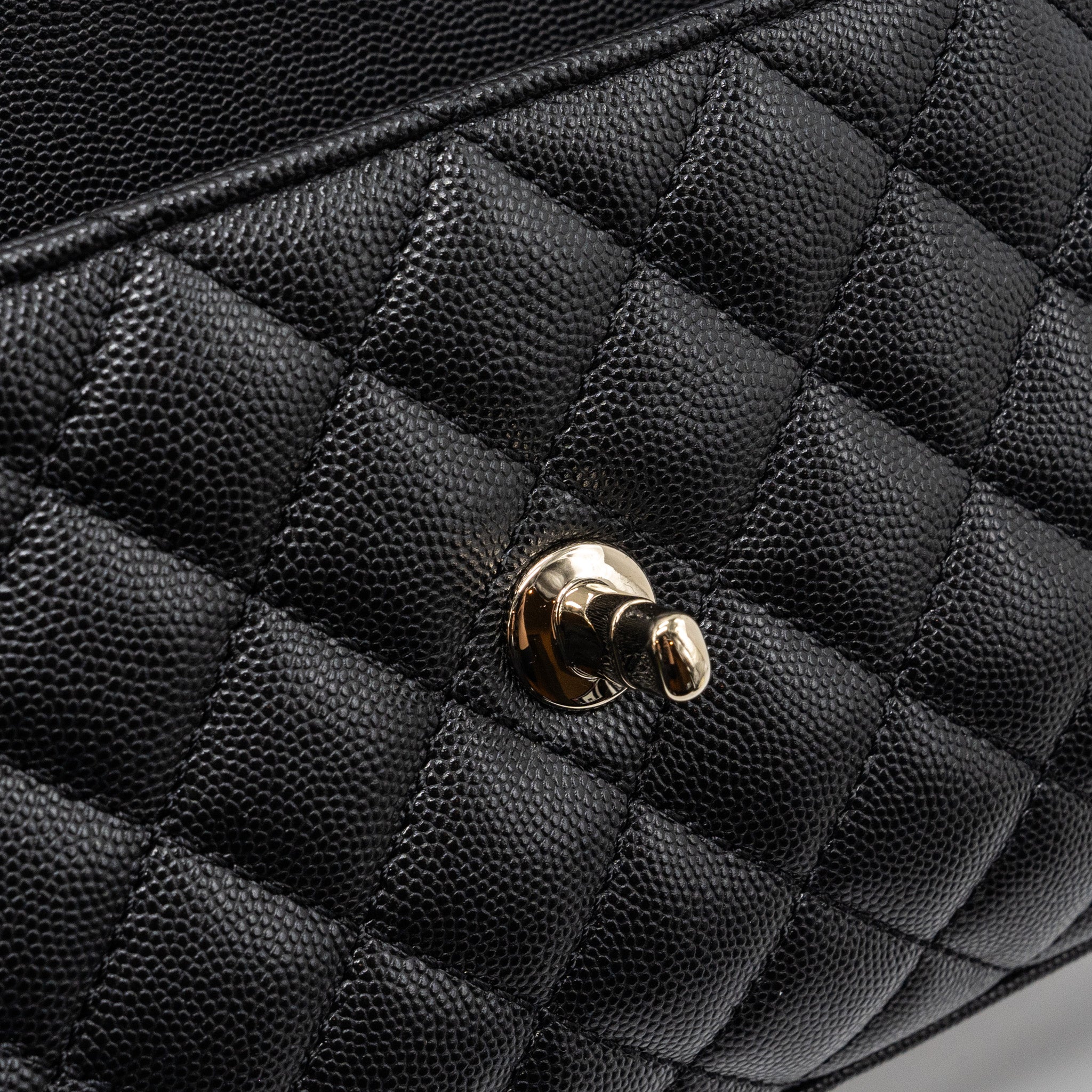 chanel-small-coco-handle-caviar-black-lghw-microchip-11