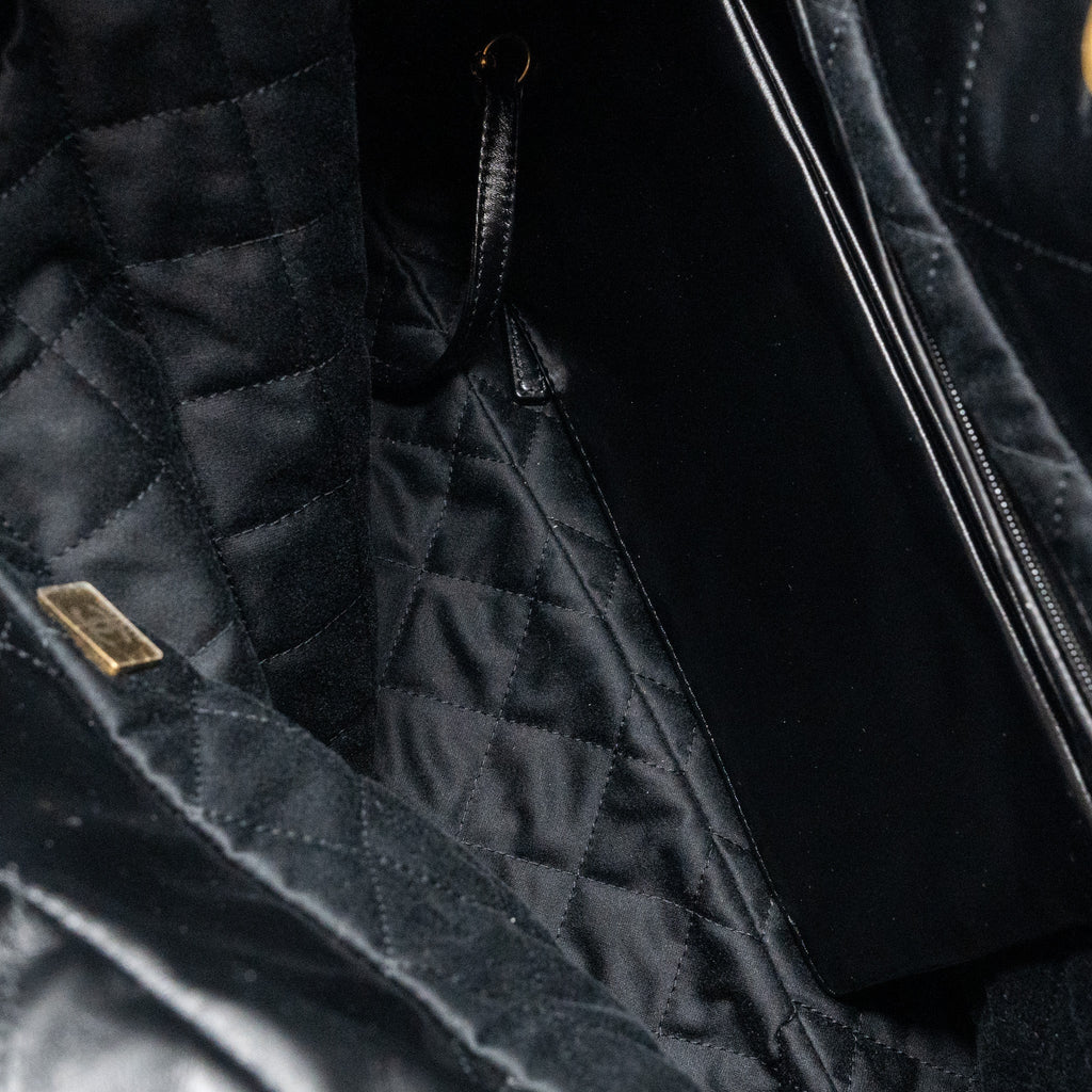 chanel-medium-22-bag-gold-letter-shiny-calfskin-black-ghwmicrochip