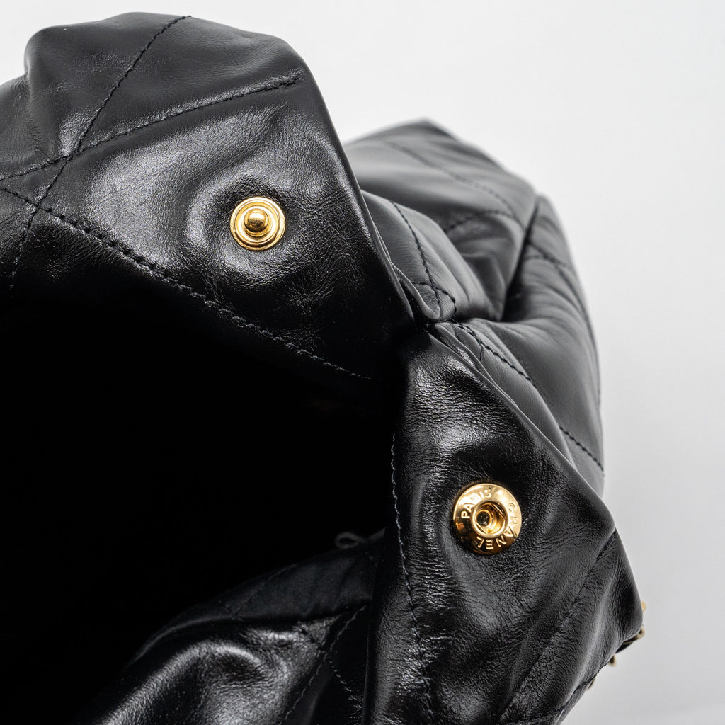 chanel-medium-22-bag-gold-letter-shiny-calfskin-black-ghwmicrochip