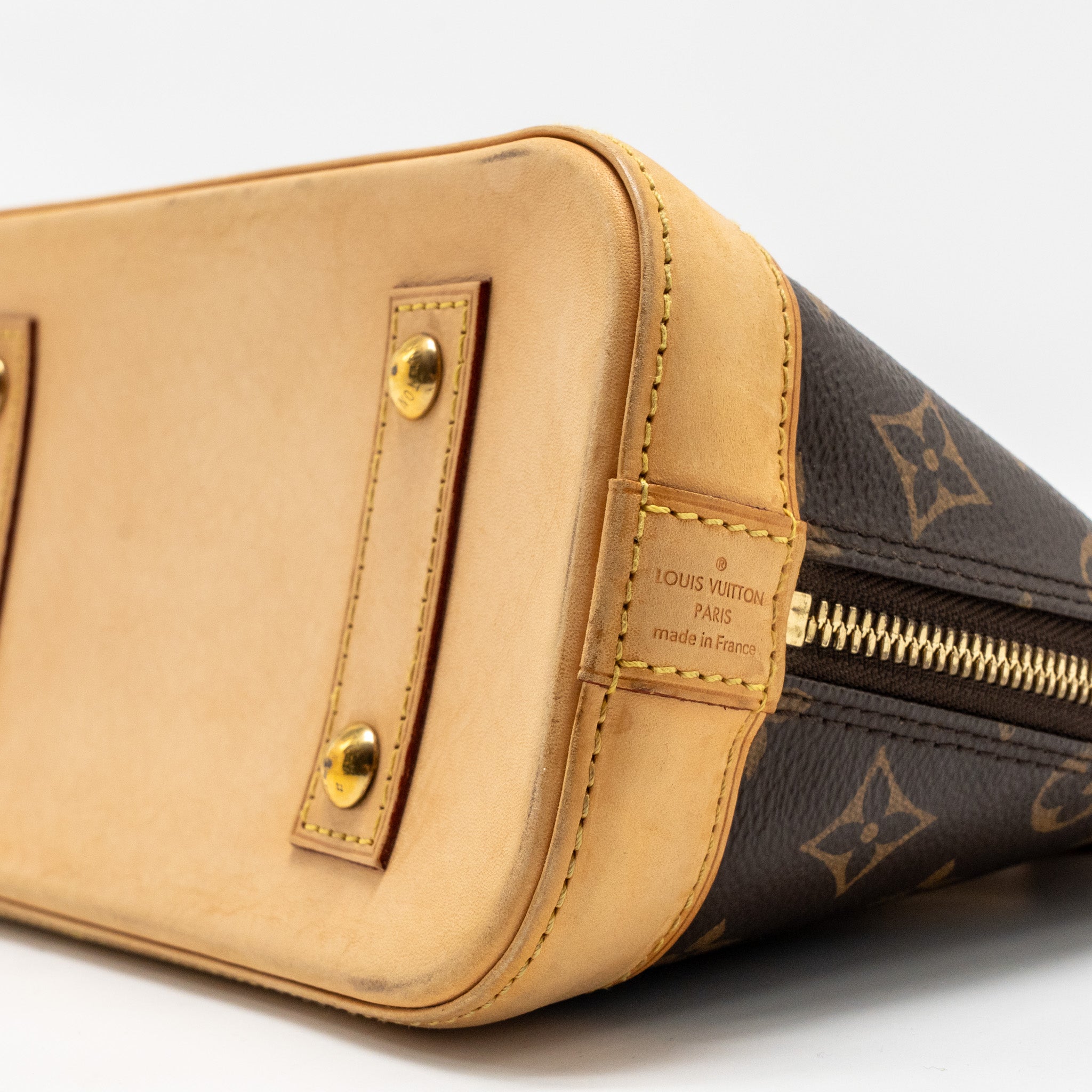 louis-vuitton-alma-bb-monogram-canvas-ghw-4