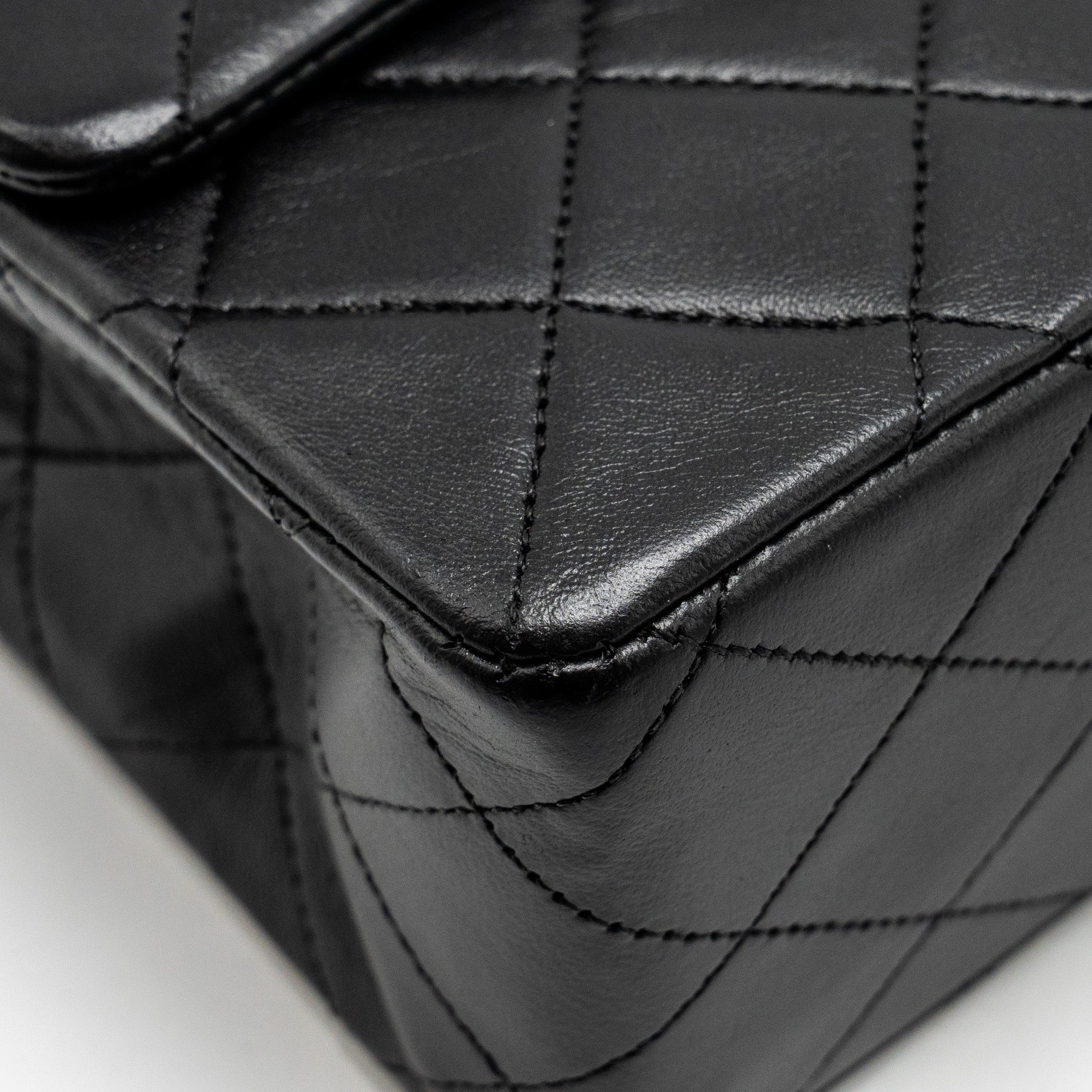 chanel-vintage-medium-classic-double-flap-bag-lambskin-black-ghw