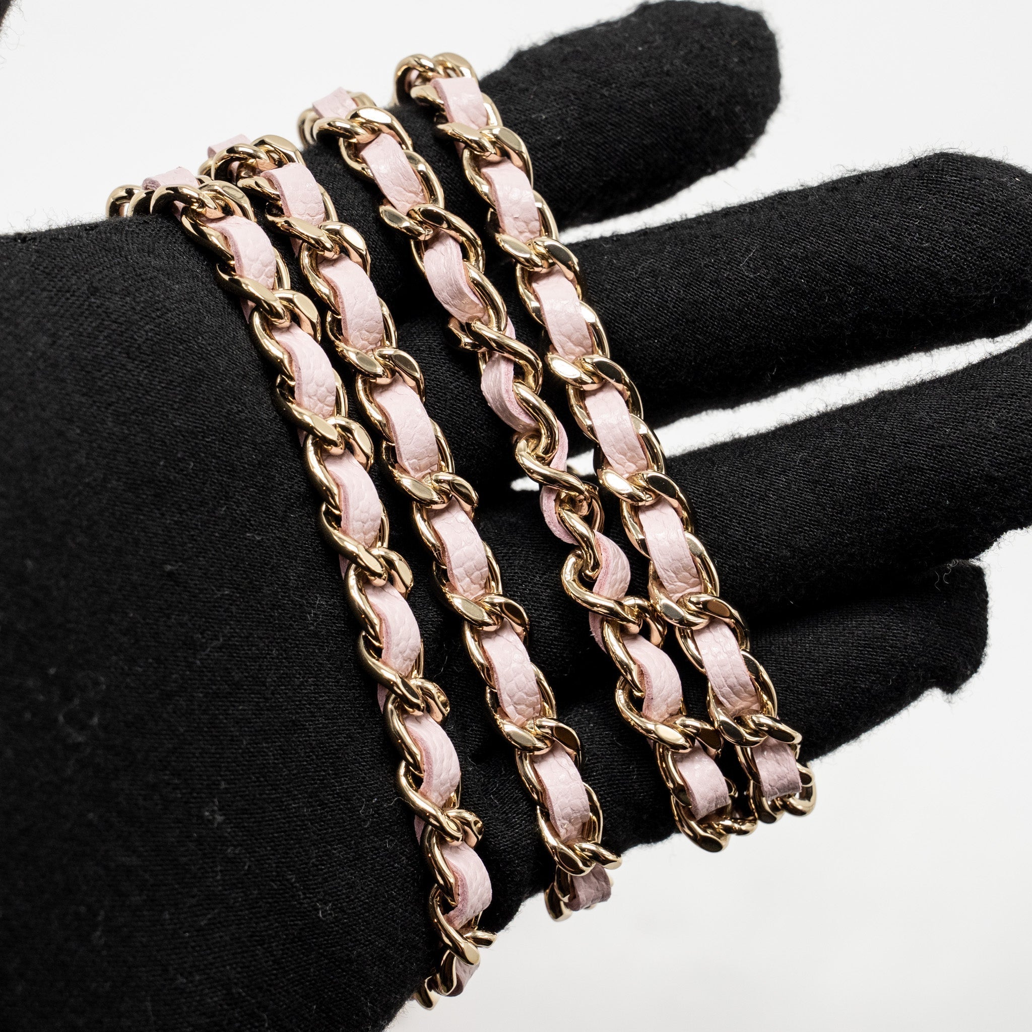 chanel-classic-wallet-on-chain-caviar-pink-lghw
