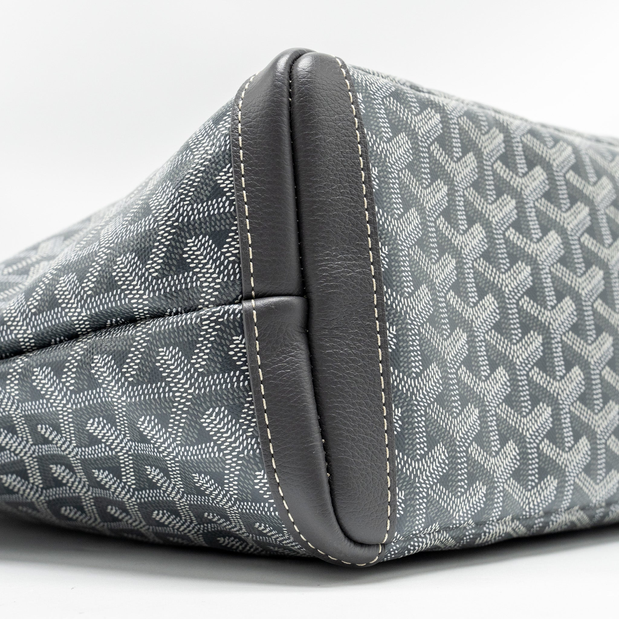 goyard-artois-tote-bag-goyardline-canvas-calfskin-leather-grey-shw