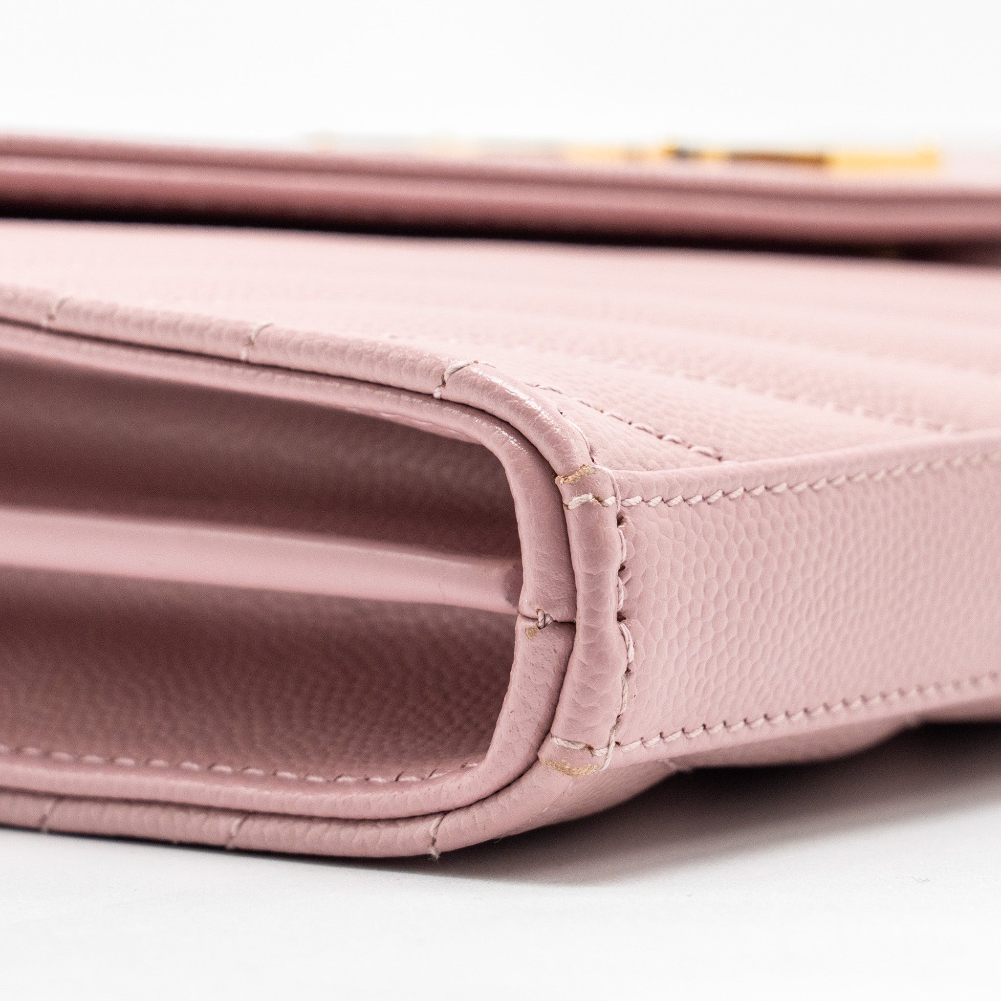 saint-laurent-ysl-cassandre-matelasse-wallet-on-chain-grained-calfskin-pink-ghw
