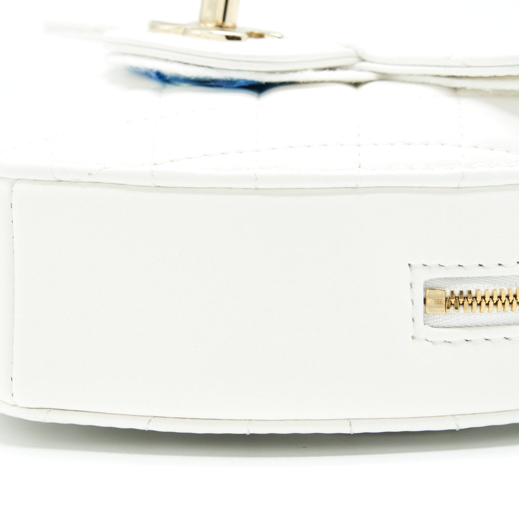 chanel-22s-heart-bag-lambskin-white-lghw-microchip-3