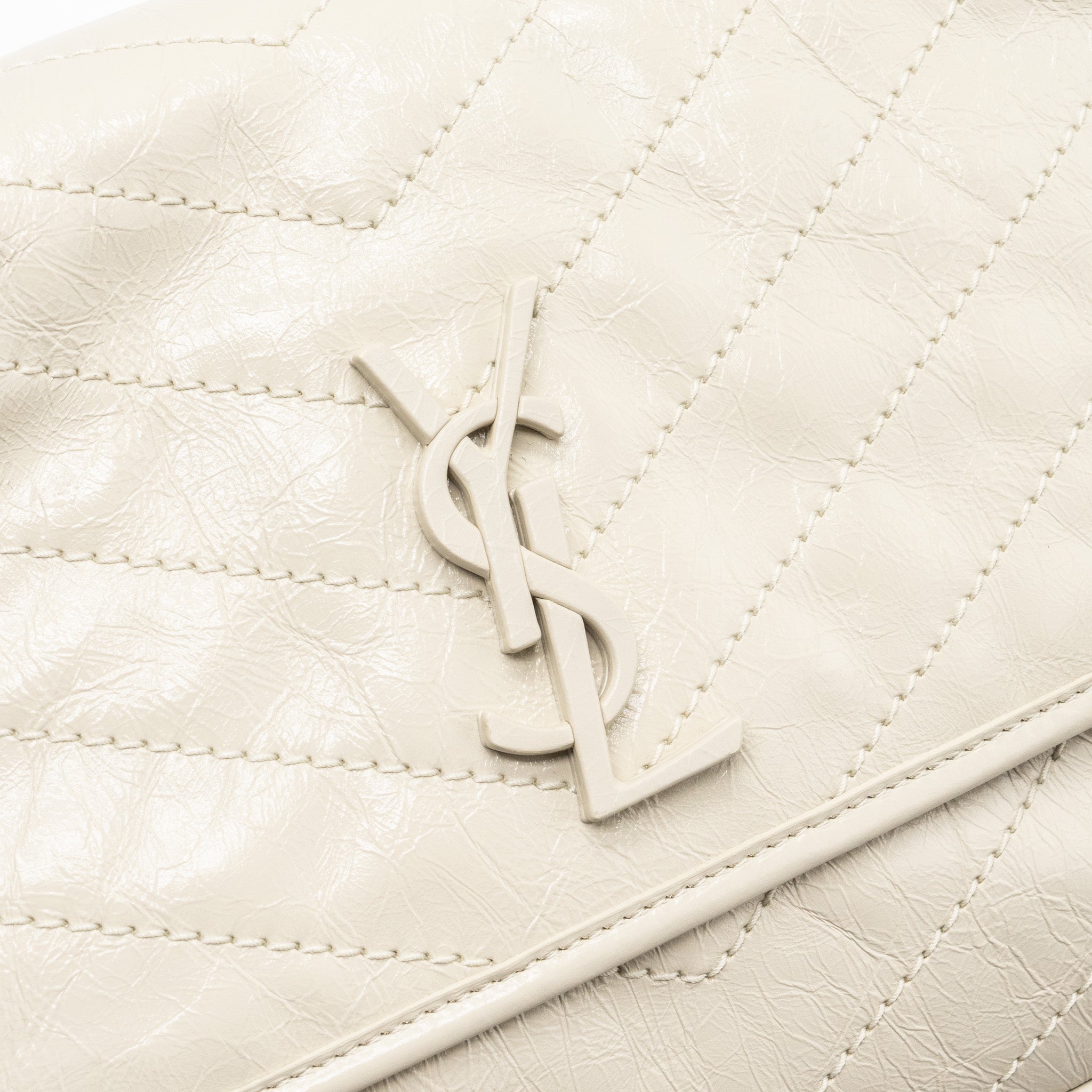 saint-laurent-medium-niki-calfskin-blanc-shw