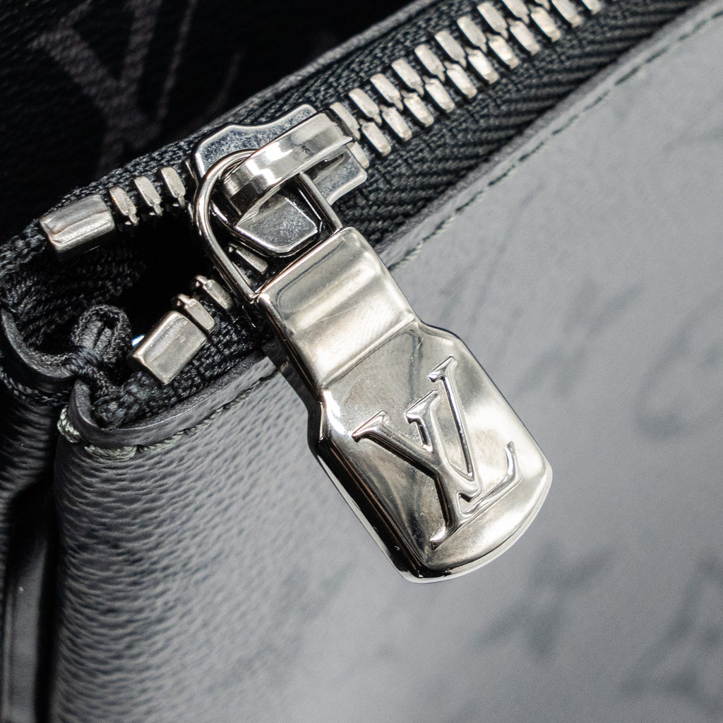 louis-vuitton-trio-messenger-bag-monogram-eclipse-shw