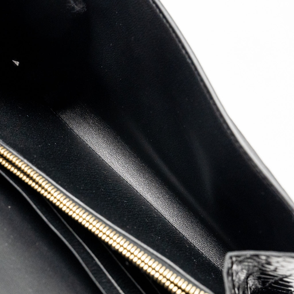 hermes-constance-to-go-alligator-mississippiensis-black-with-black-hardware-stamp
