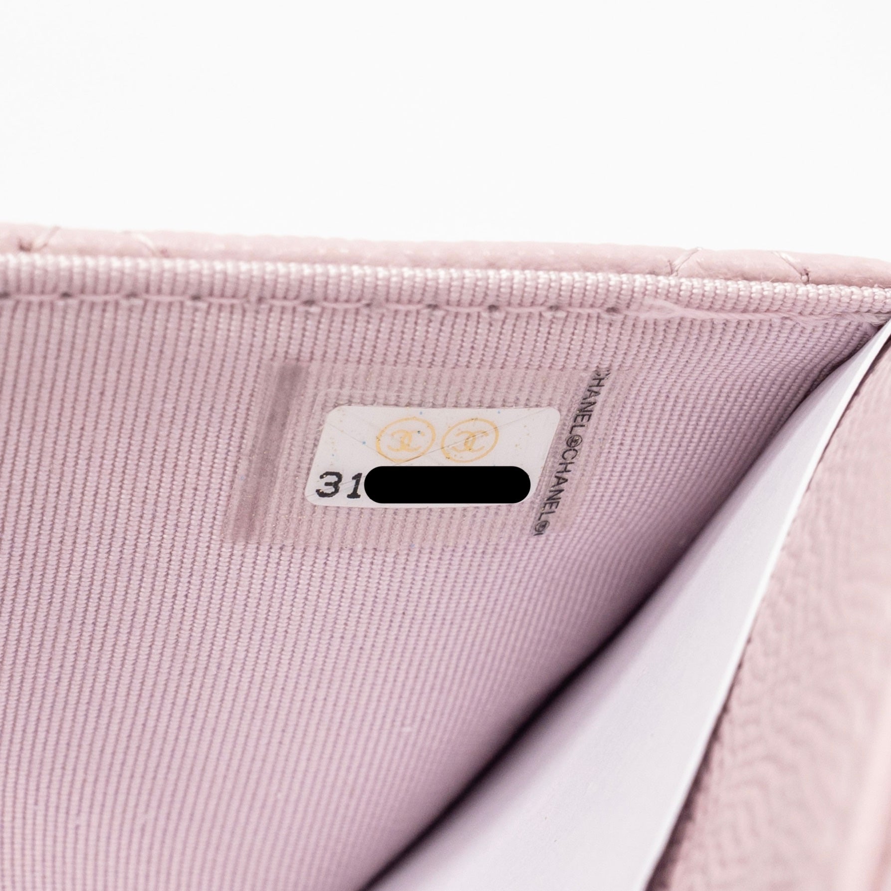 chanel-classic-wallet-on-chain-caviar-pink-lghw