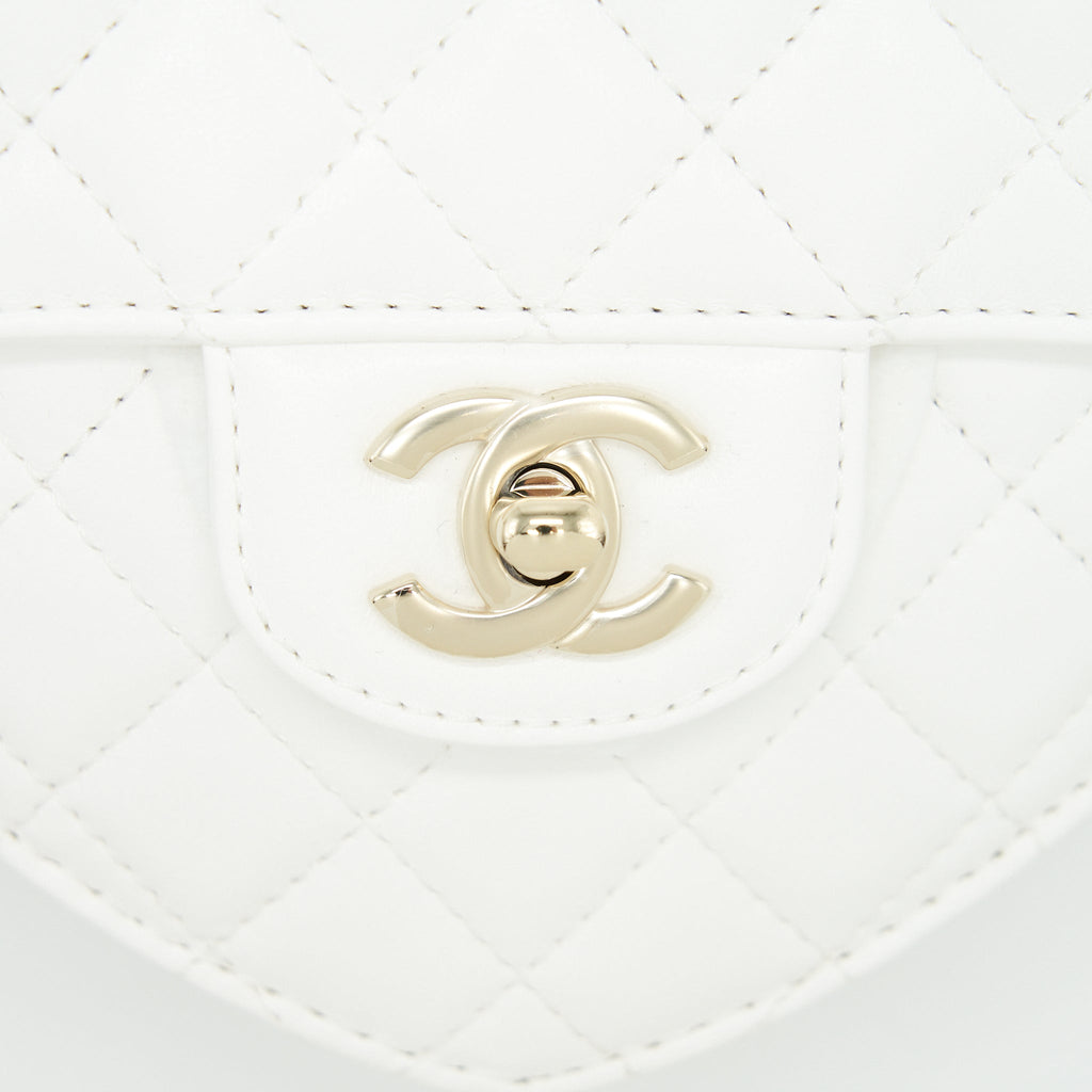chanel-22s-heart-bag-lambskin-white-lghw-microchip-3