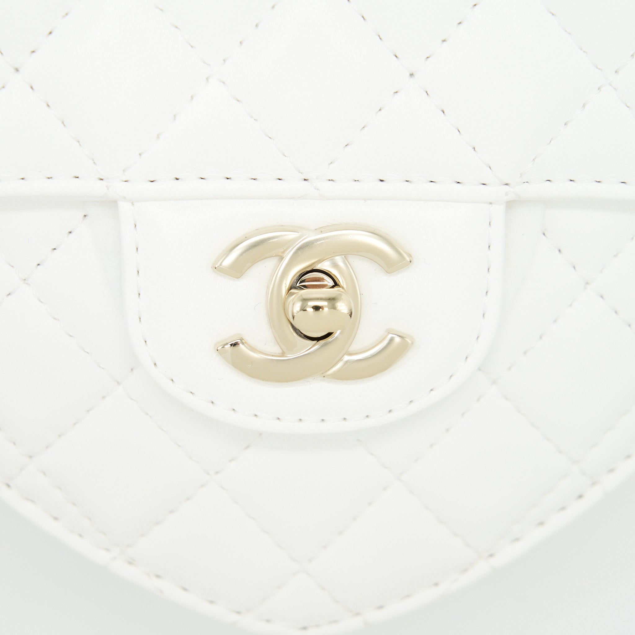 chanel-22s-heart-bag-lambskin-white-lghw-microchip-3