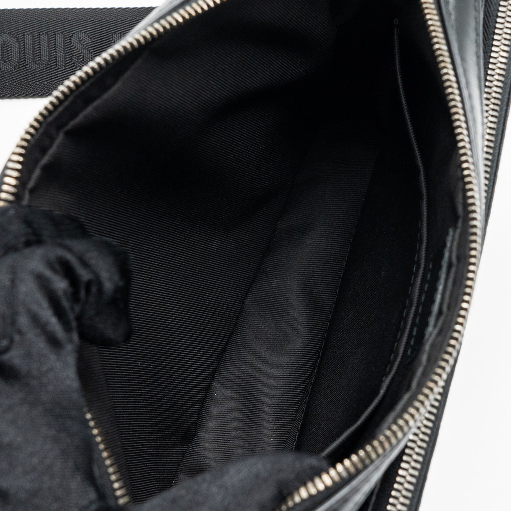louis-vuitton-trio-messenger-bag-monogram-eclipse-shw