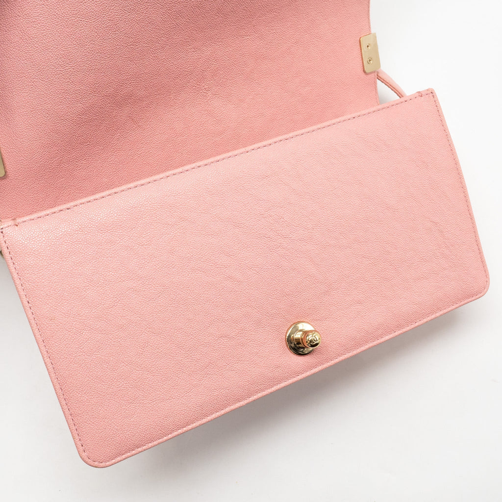chanel-medium-boy-bag-grained-calfskin-pink-lghw-copy