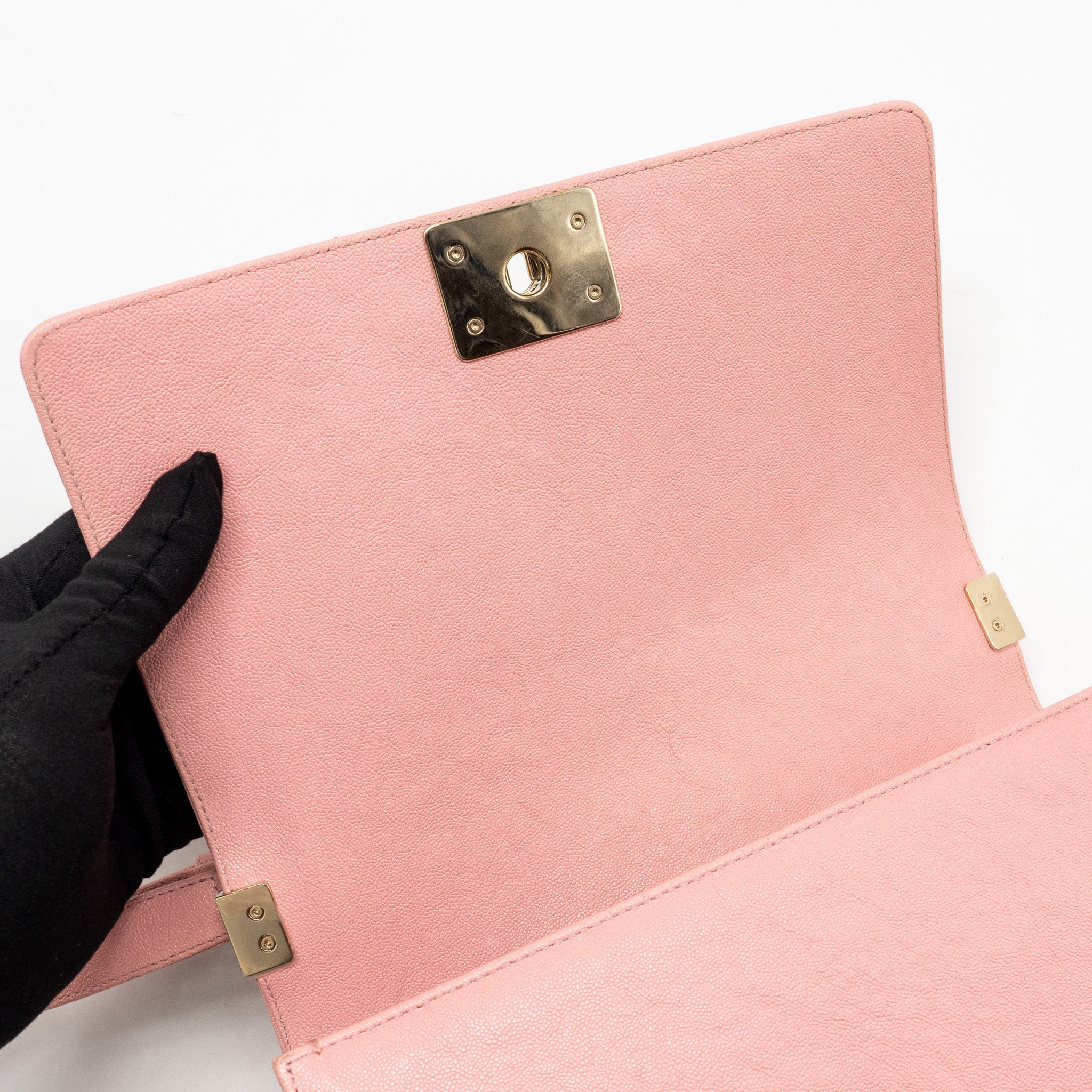 chanel-medium-boy-bag-grained-calfskin-pink-lghw-copy