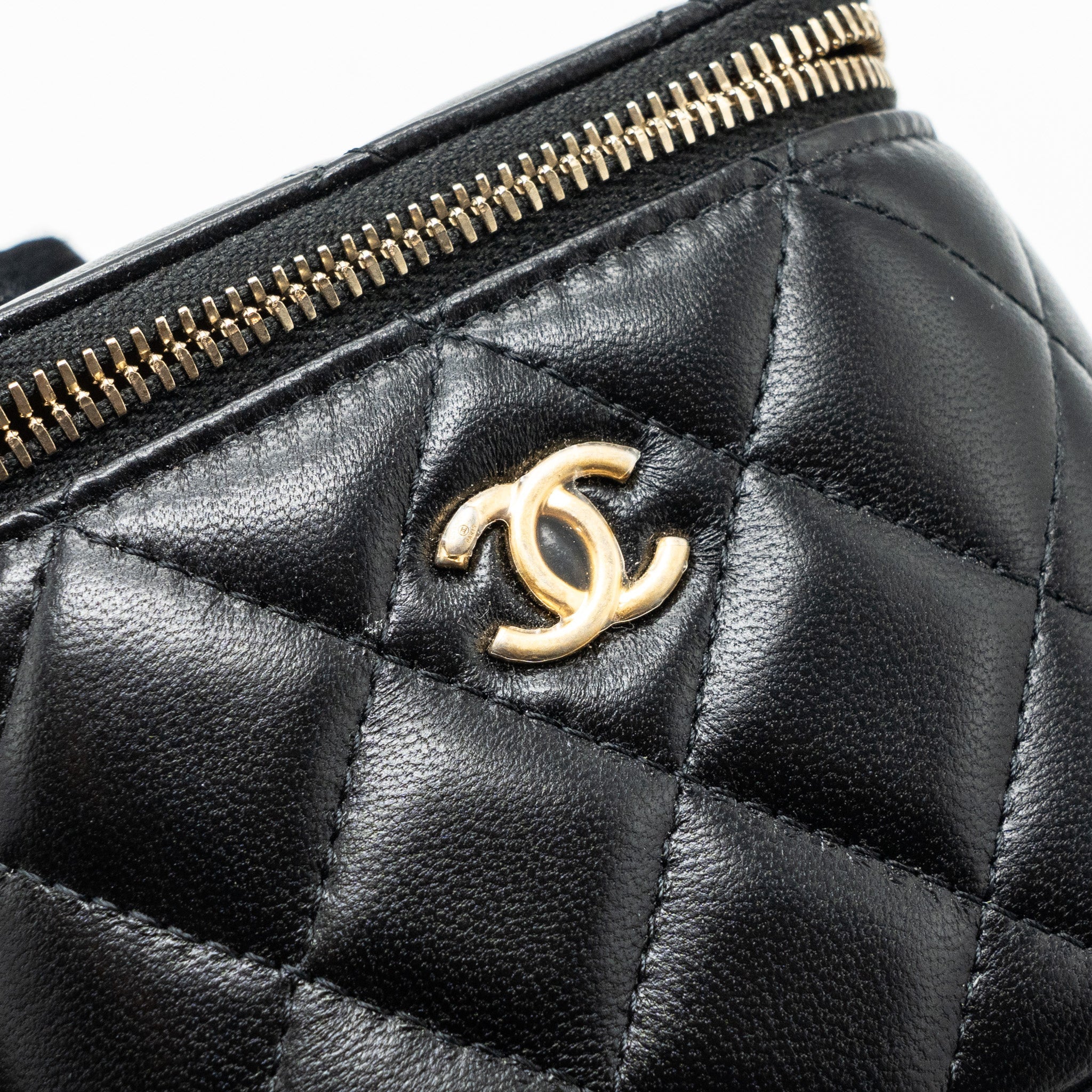 chanel-pearl-crush-mini-vanity-with-chain-lambskin-black-ghw-1