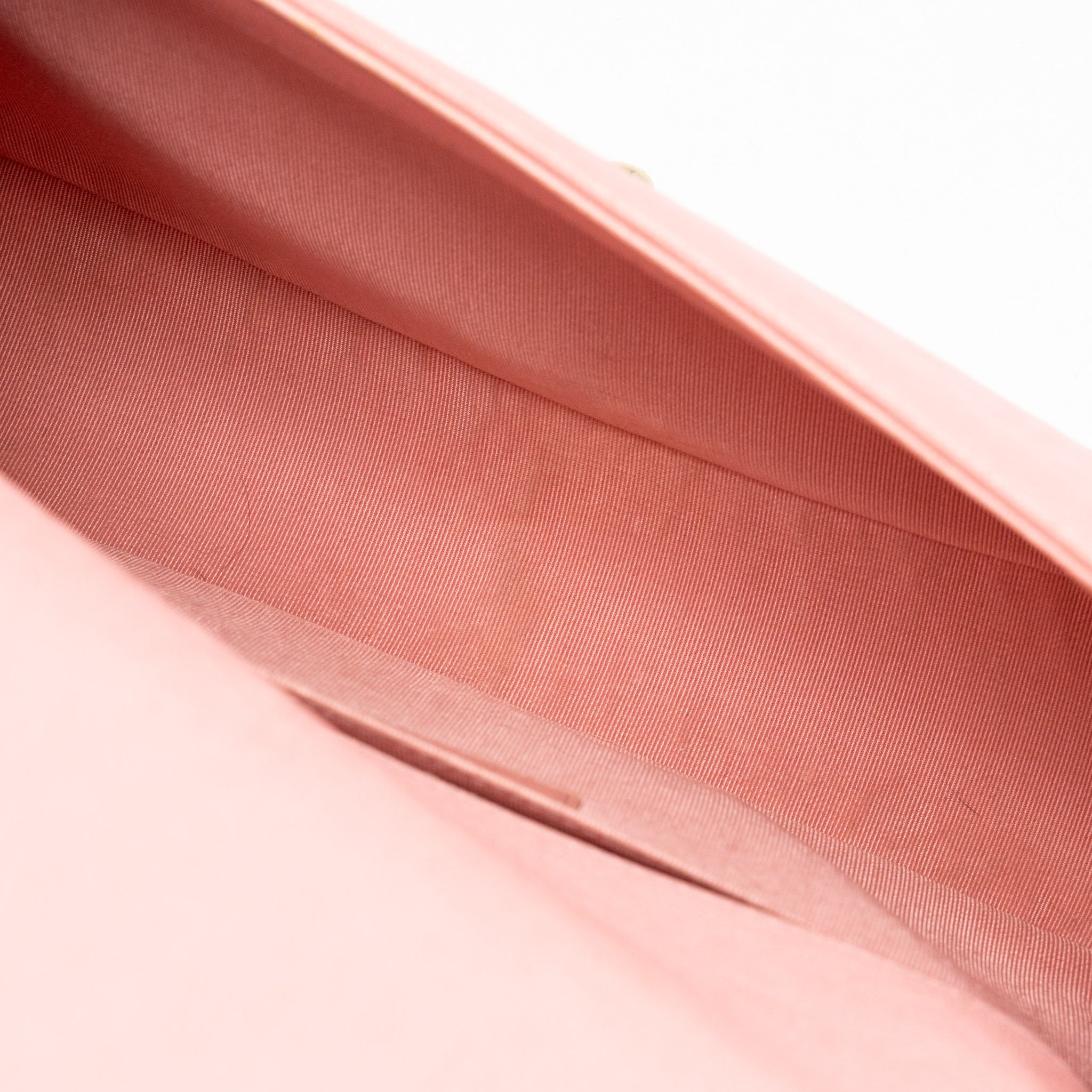 chanel-medium-boy-bag-grained-calfskin-pink-lghw-copy