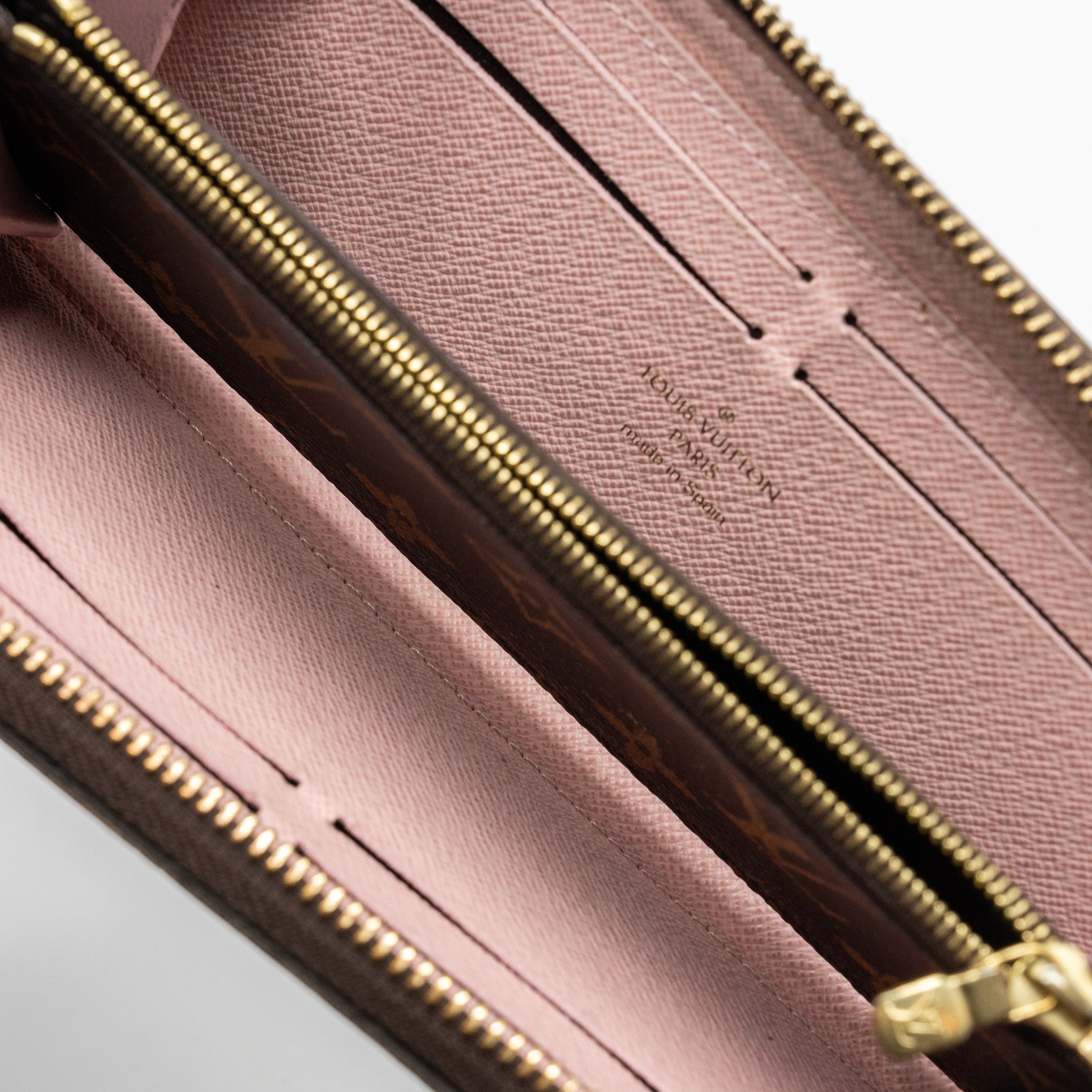 louis-vuitton-clemence-long-wallet-monogram-canvas-rose-ballerine-ghw