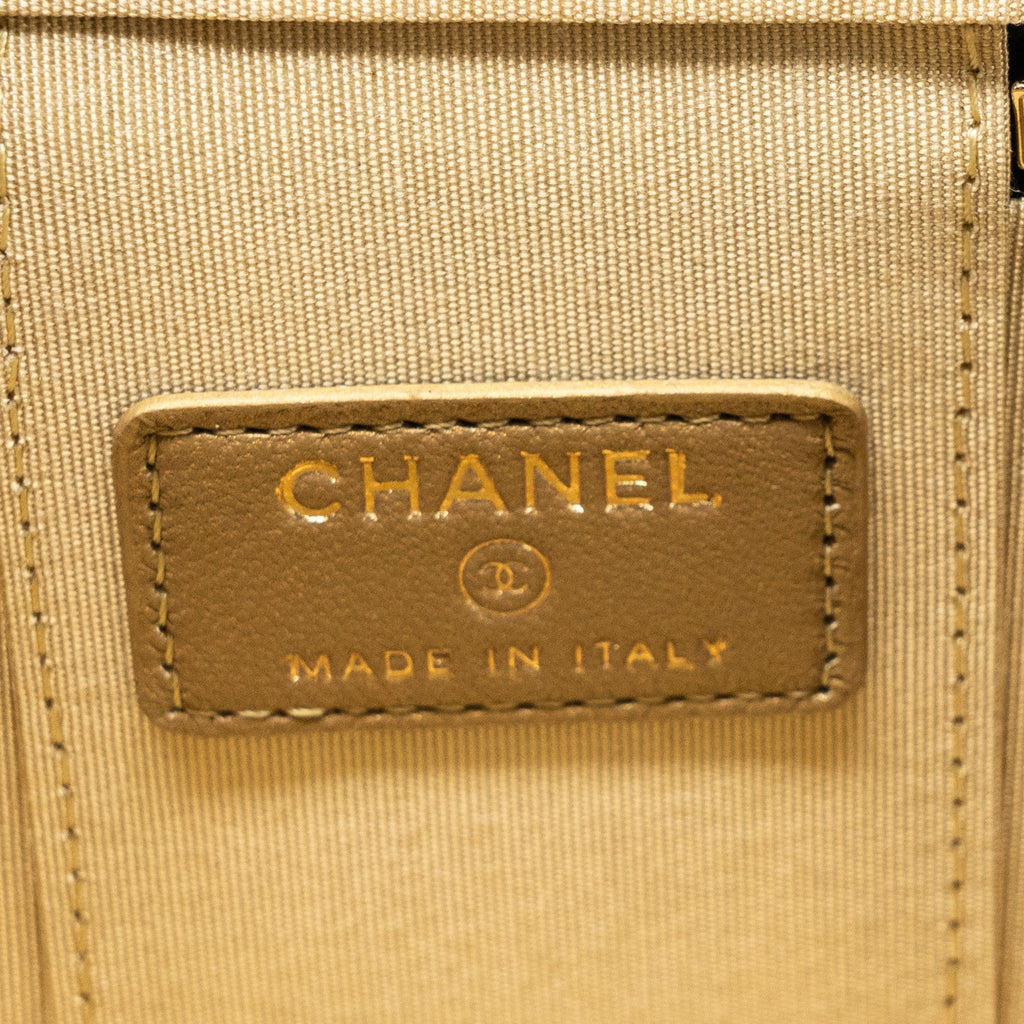chanel-pearl-crush-mini-vanity-with-chain-lambskin-black-ghw-1