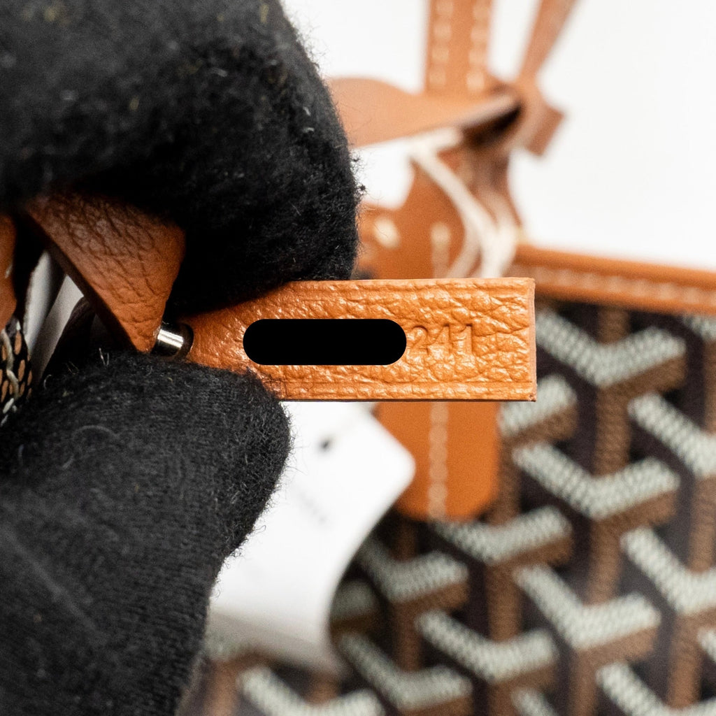 goyard-saint-louis-gm-tote-goyardine-canvas-black-brown-shw
