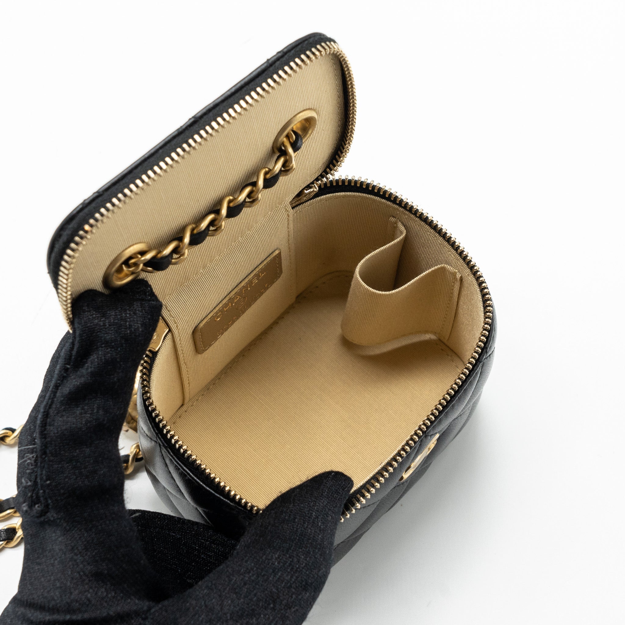 chanel-pearl-crush-mini-vanity-with-chain-lambskin-black-ghw-1