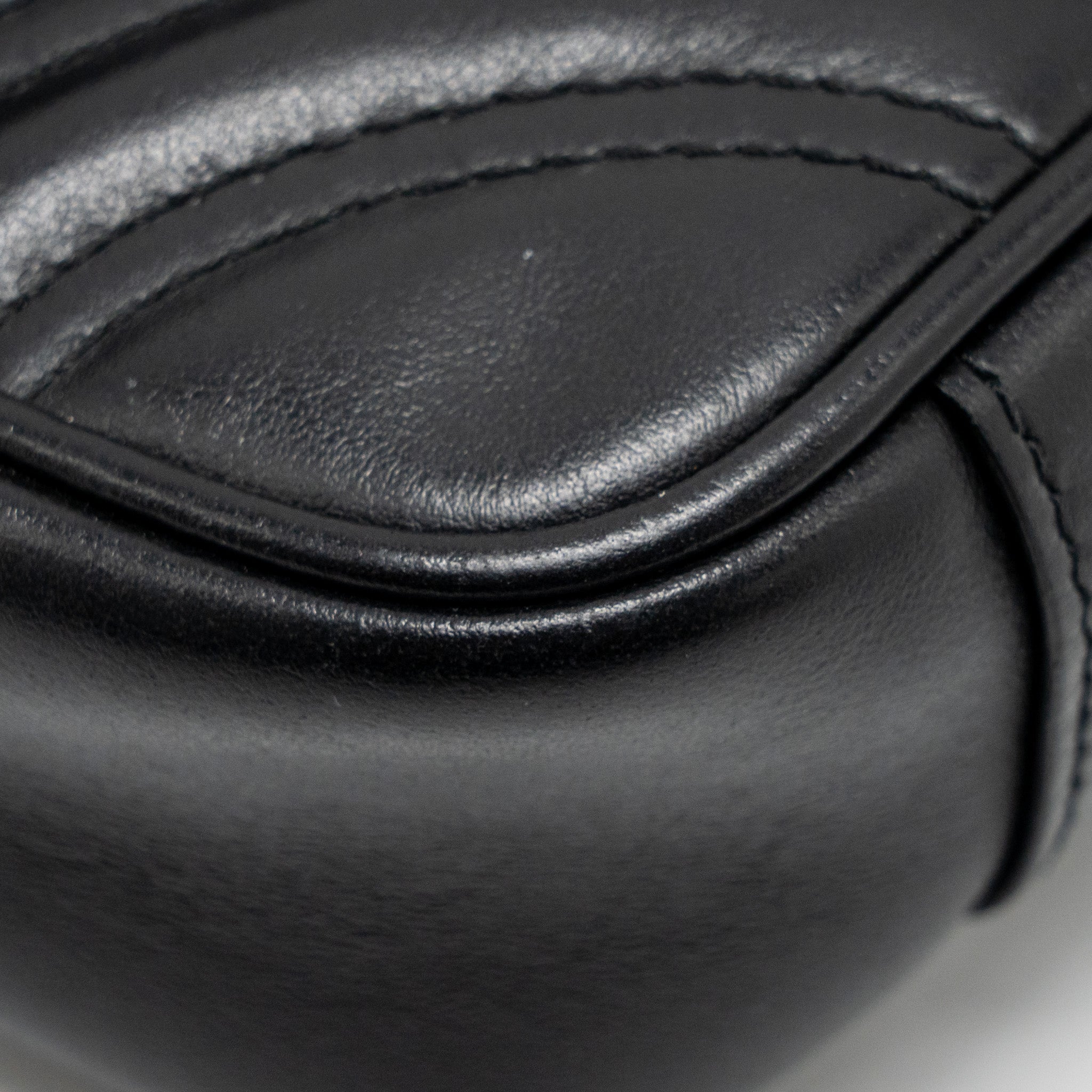 gucci-mini-gg-marmont-flap-bag-calfskin-black-ghw
