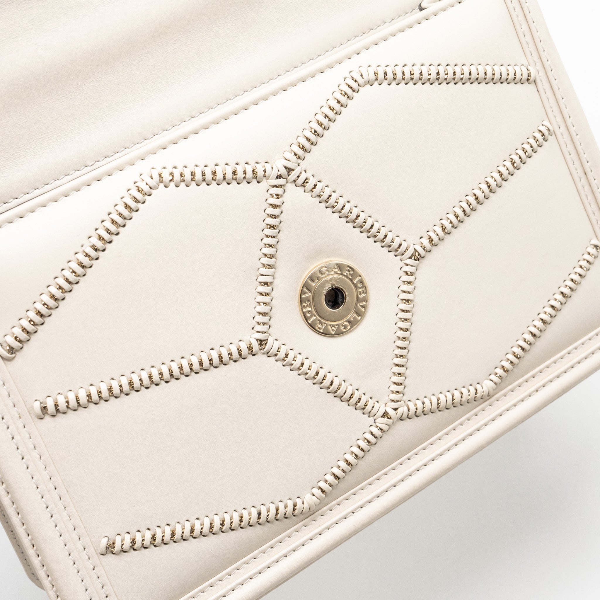 bvlgari-serpenti-flap-chain-bag-calfskin-limited-edition-white-lghw