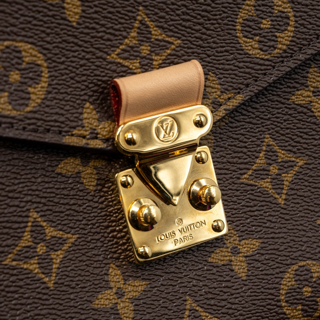 louis-vuitton-pochette-metis-monogram-canvas-ghw-19