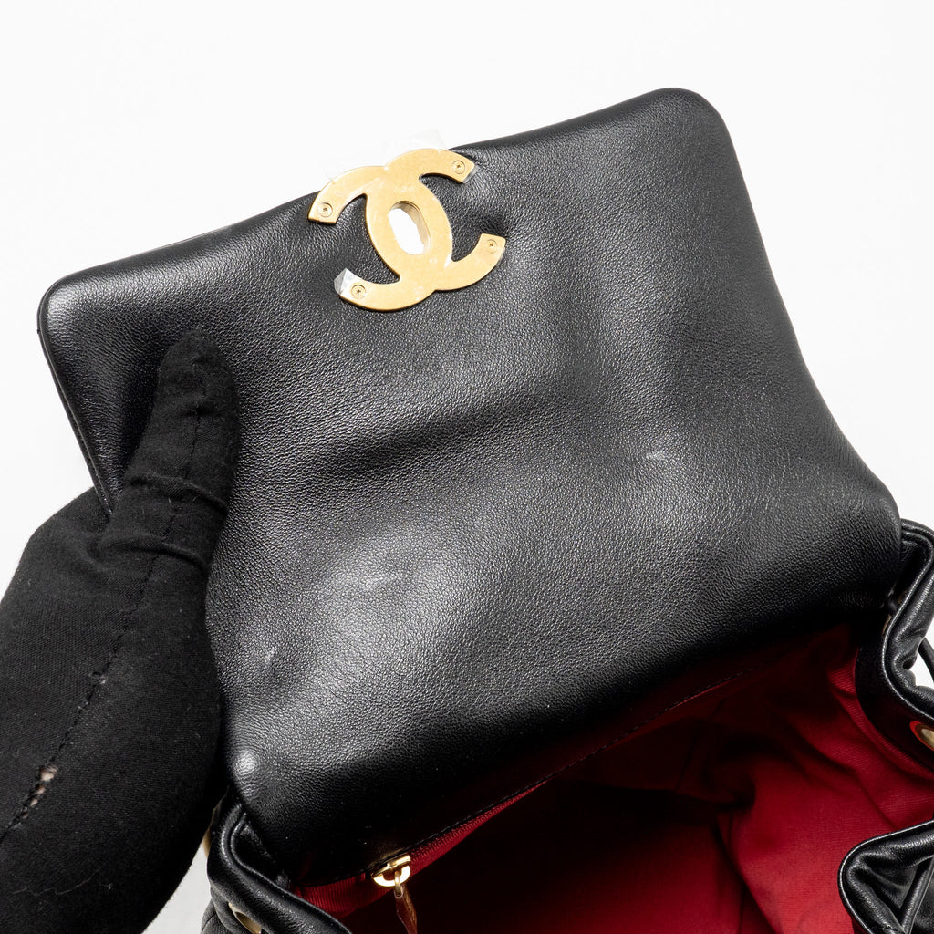 chanel-24c-19-backpack-lambskin-black-multicolour-hardware-microchip