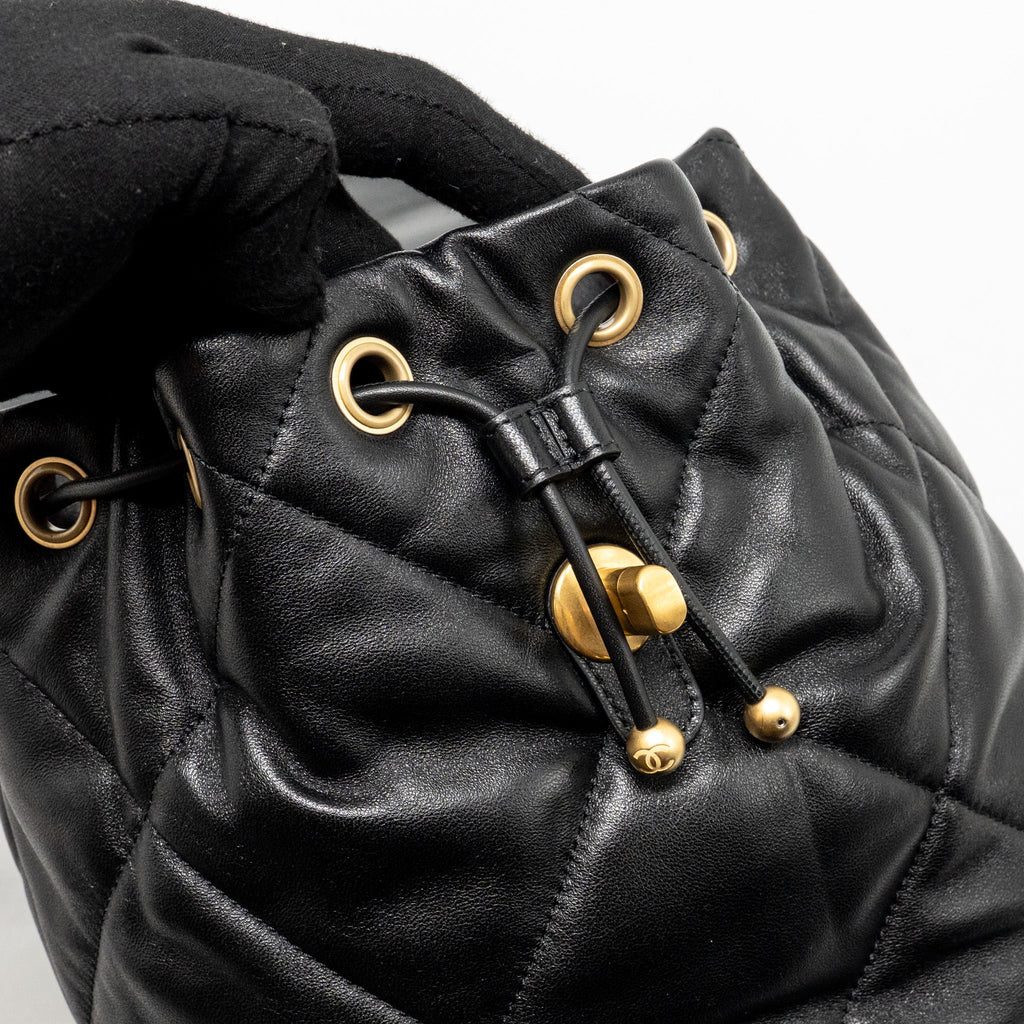 chanel-24c-19-backpack-lambskin-black-multicolour-hardware-microchip