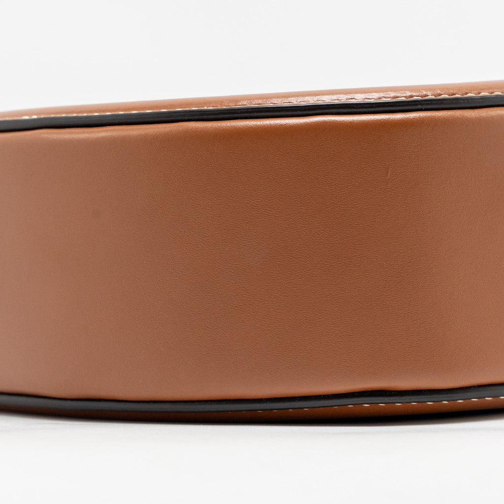 celine-oval-bag-triomphe-smooth-calfskin-tan-ghw