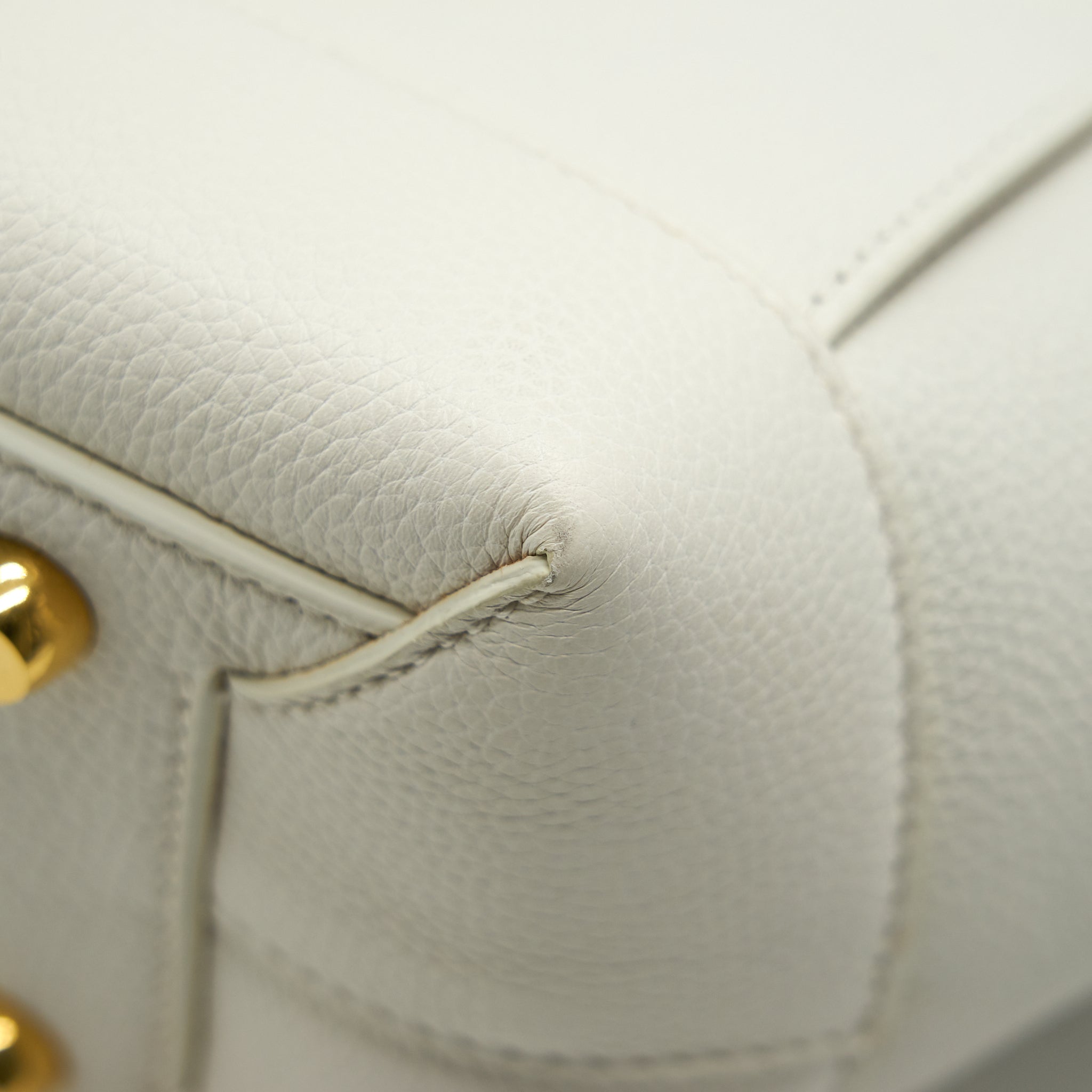 bottega-veneta-pavilion-kuala-lumpur-medium-arco-white