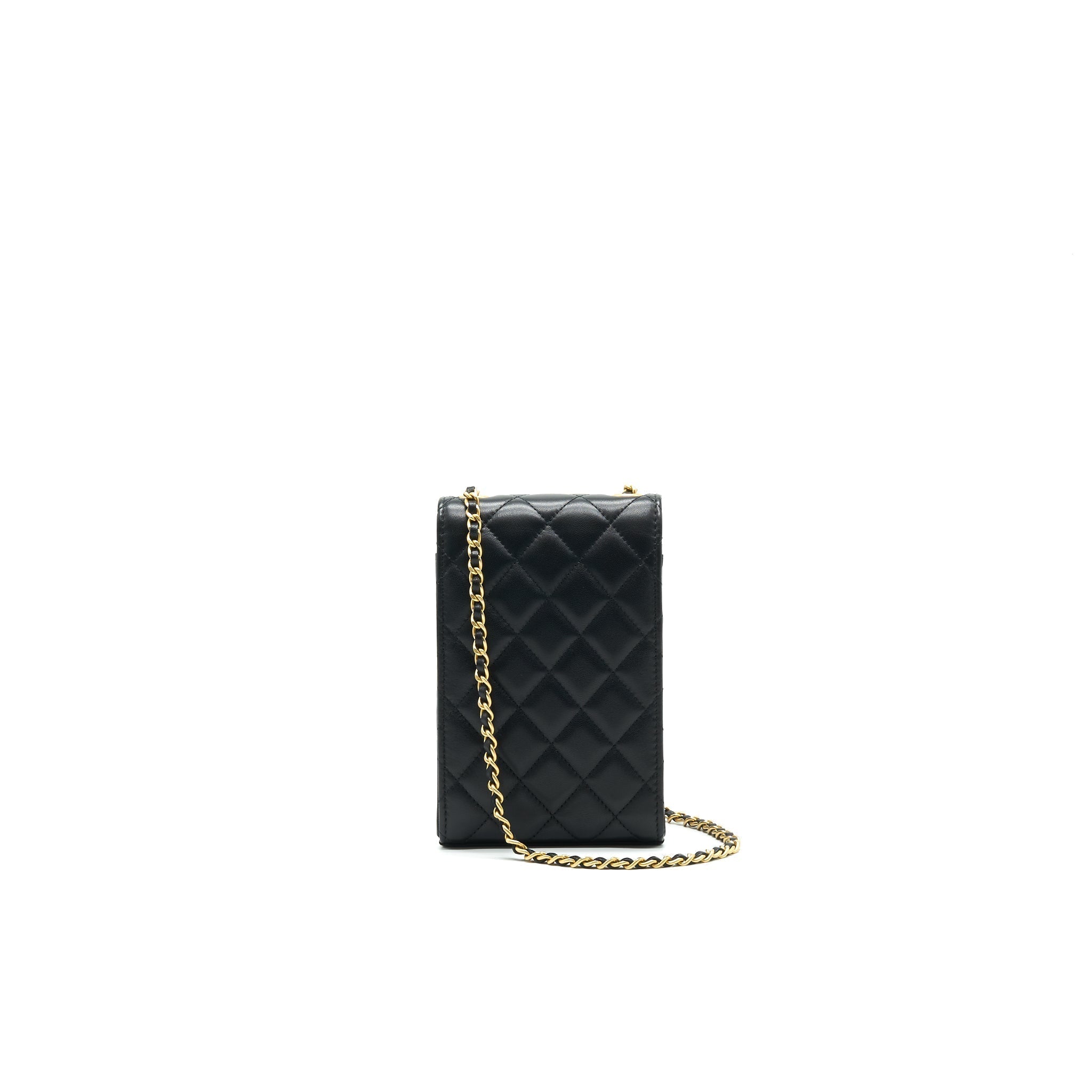 chanel-pearl-crush-vertical-phone-holder-1