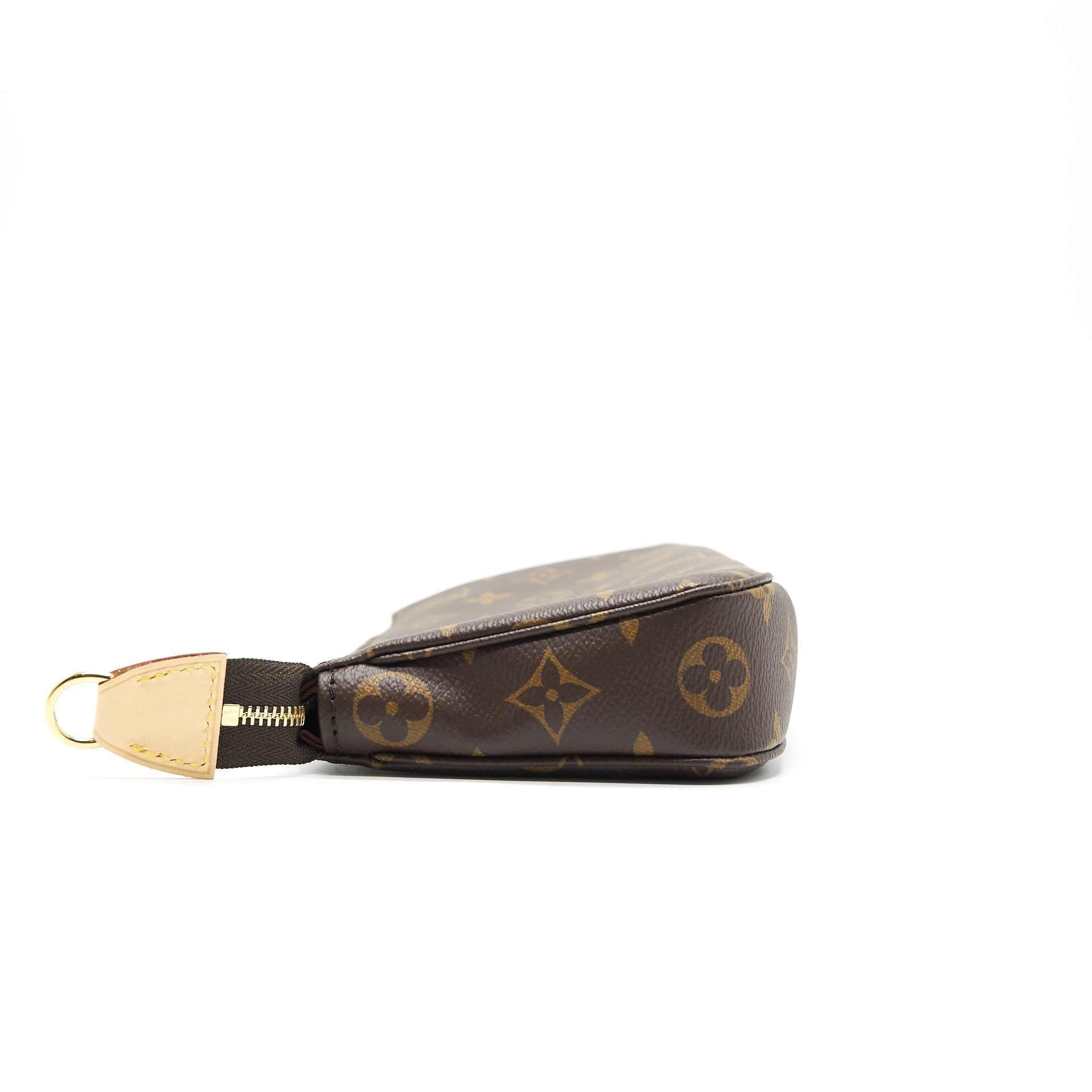 louis-vuitton-pochette-accessories-monogram