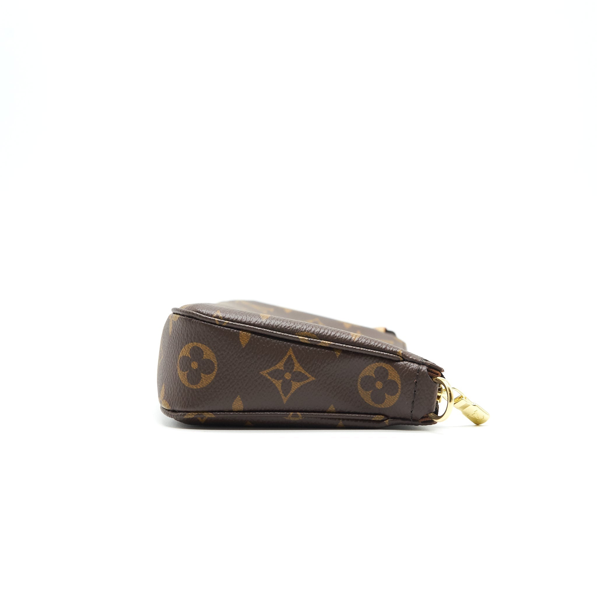 louis-vuitton-pochette-accessories-mb4210