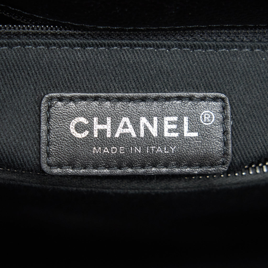 chanel-coco-handle-small-flap-bag-grained-calfskin-black-metal