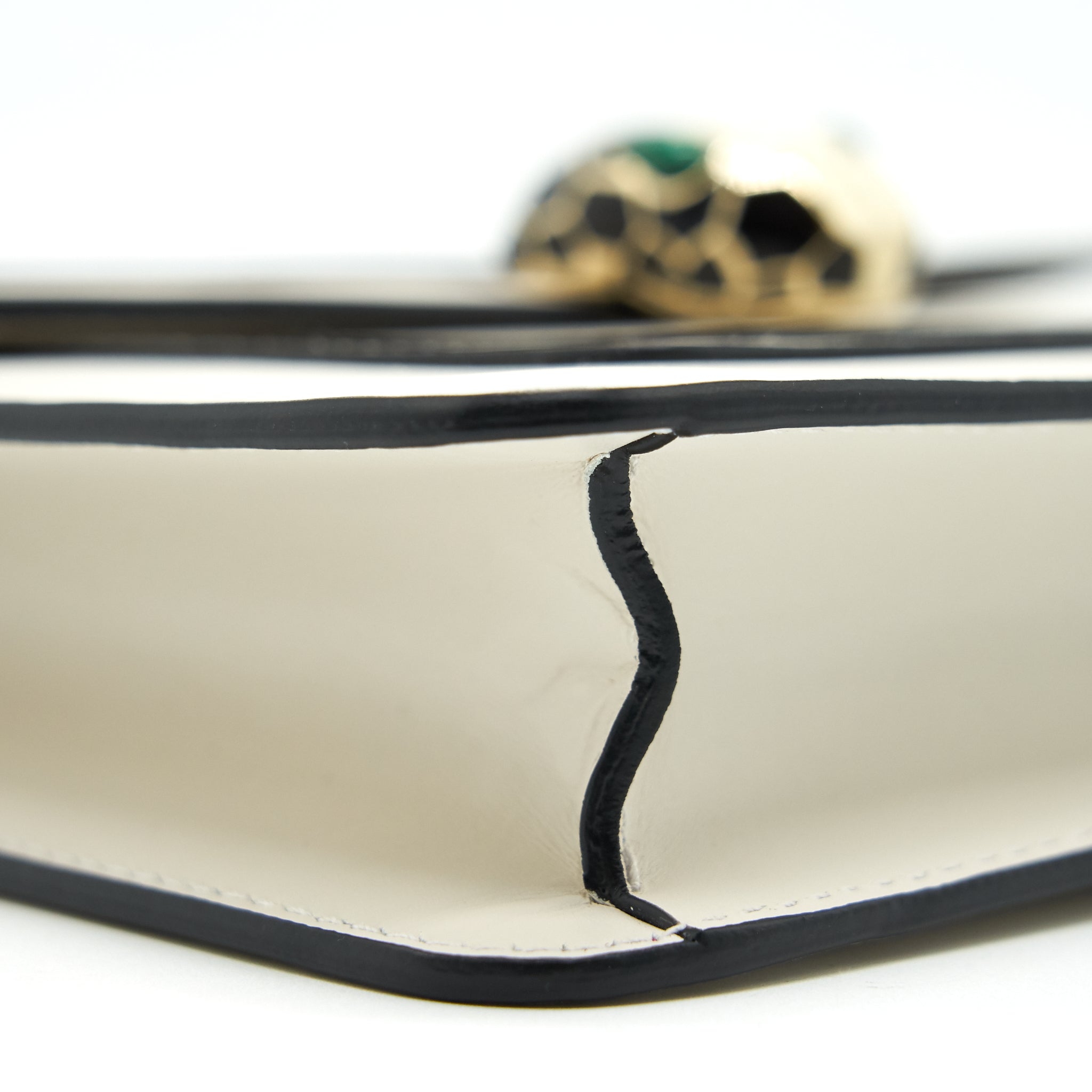 bvlgari-serpenti-forever-crossbody-bag-white