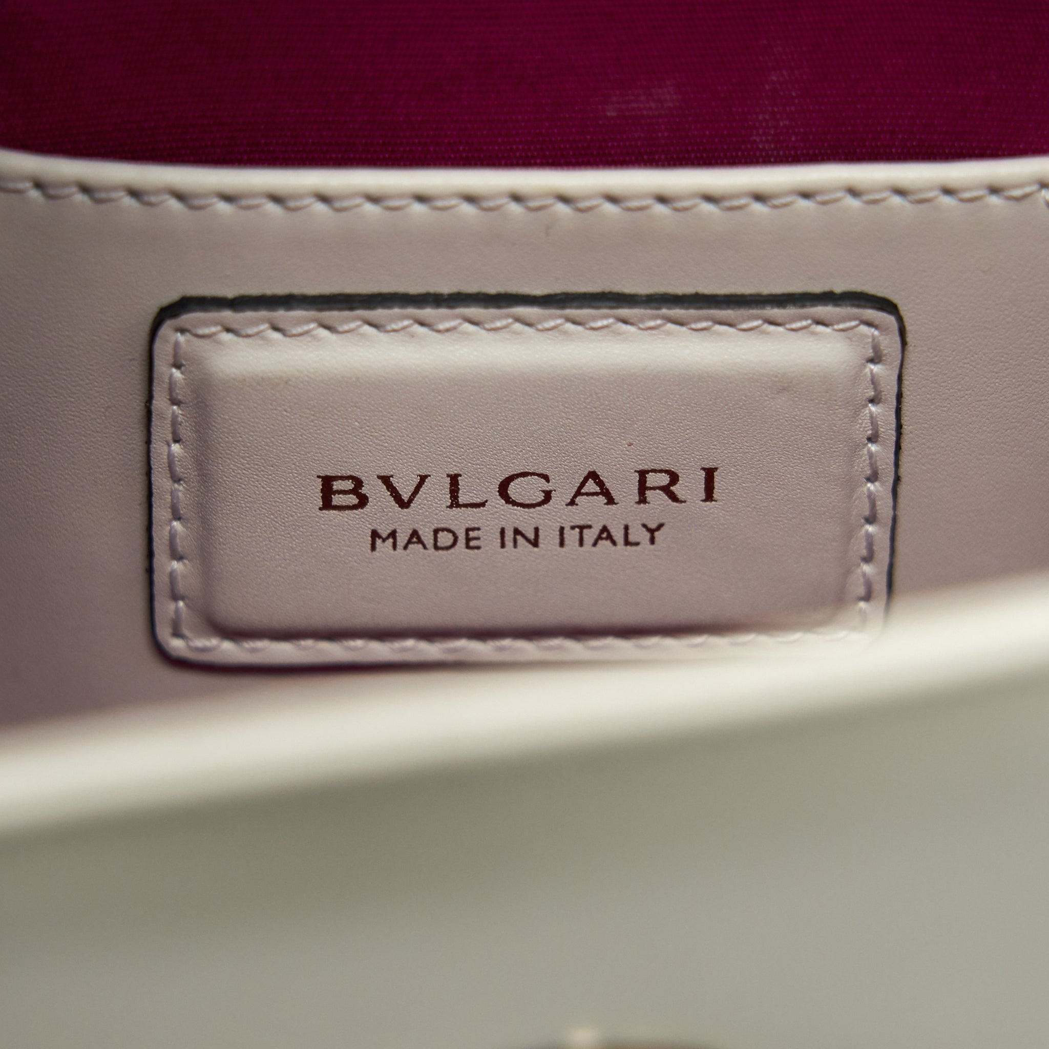 bvlgari-serpenti-forever-crossbody-bag-white