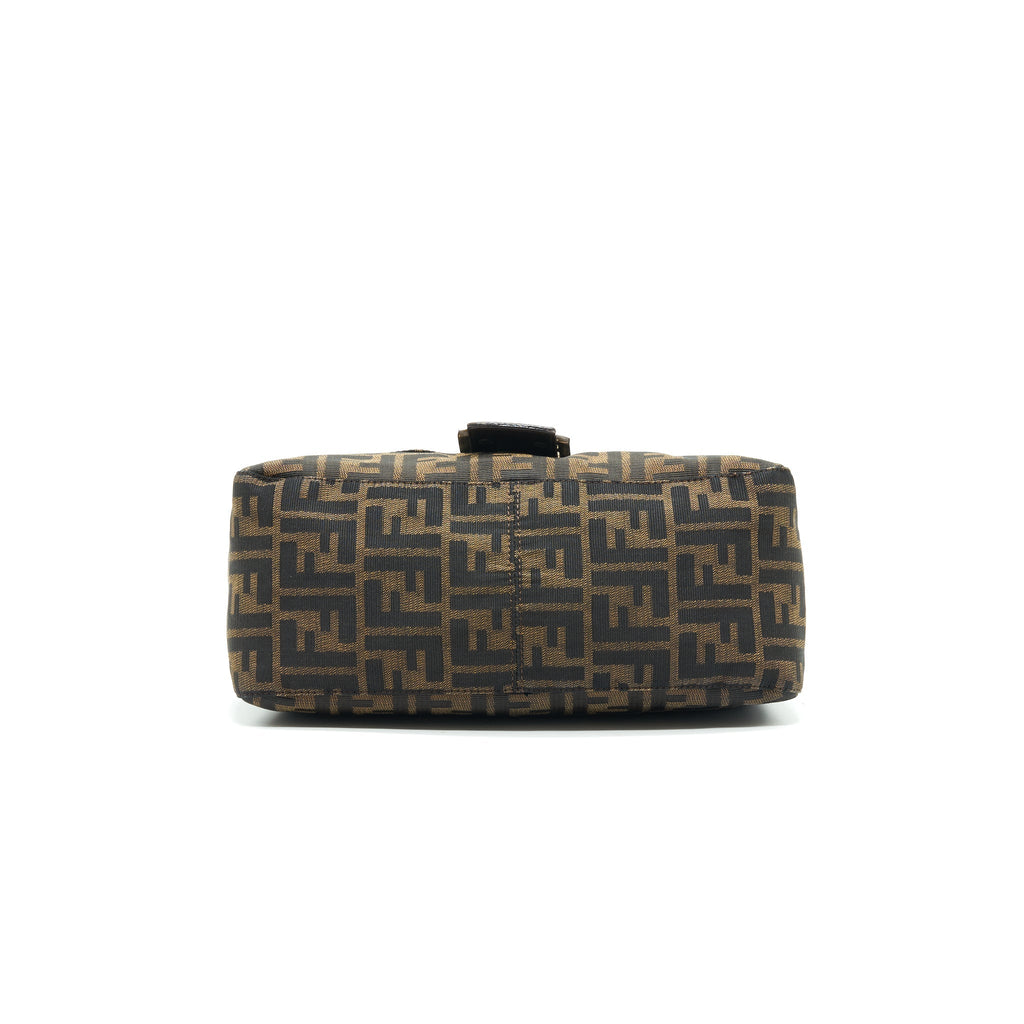 fendi-vintage-zucca-mamma-baguette-bag