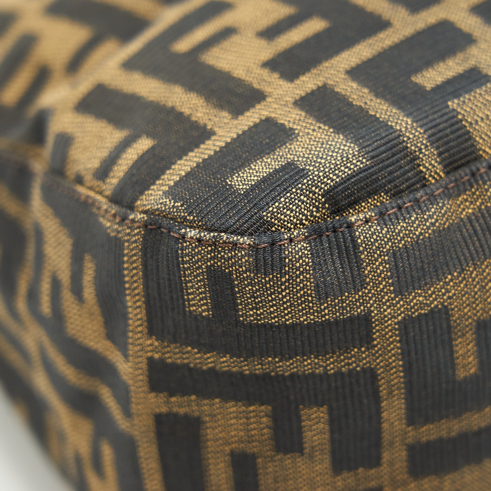 fendi-vintage-zucca-mamma-baguette-bag