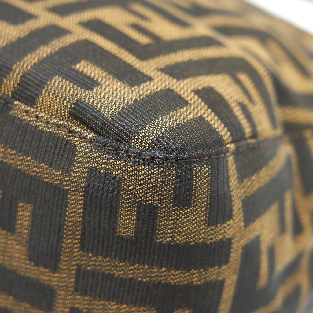 fendi-vintage-zucca-mamma-baguette-bag